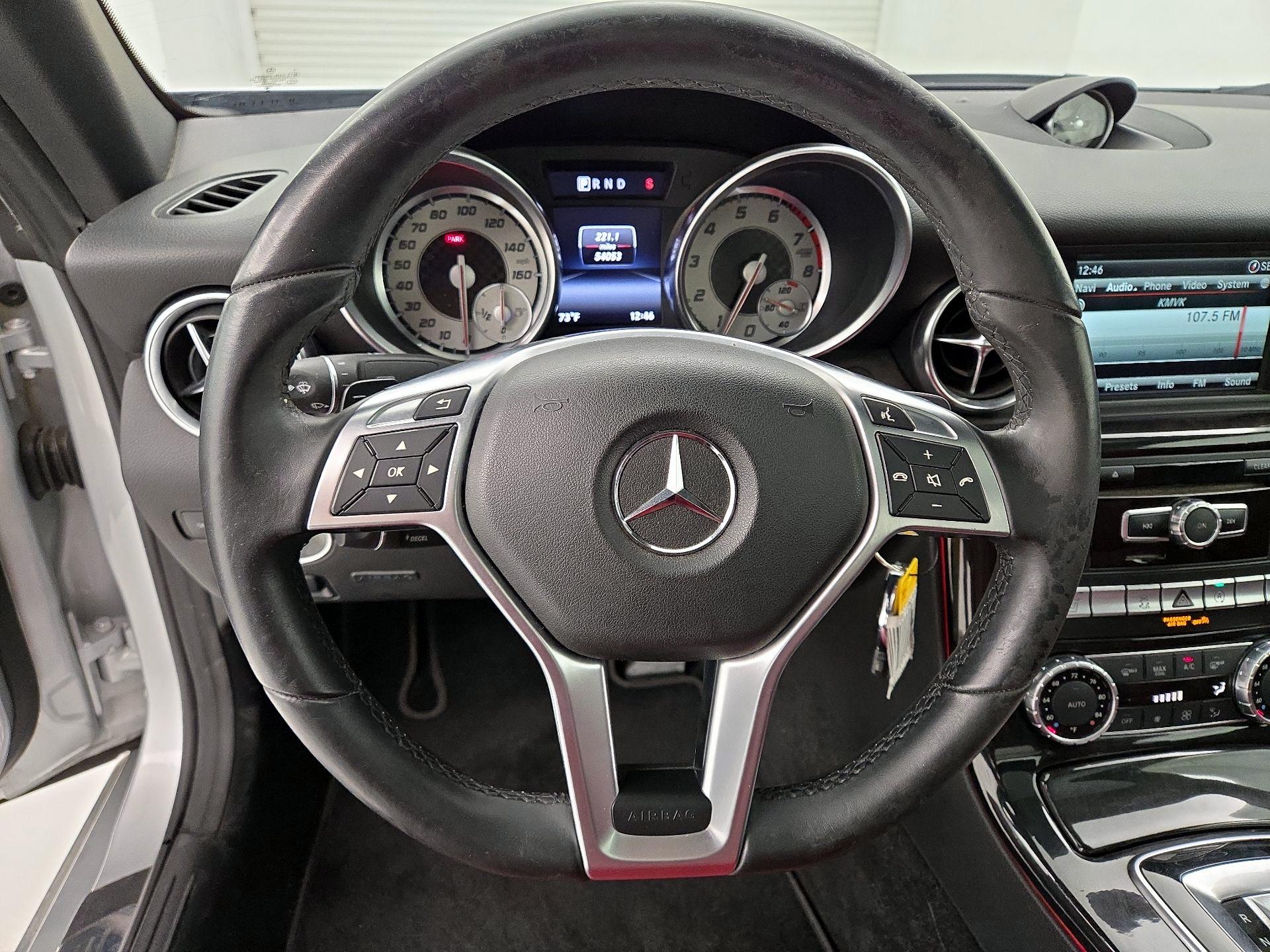 Thumbnail: 2016 Mercedes-Benz SLK - 10