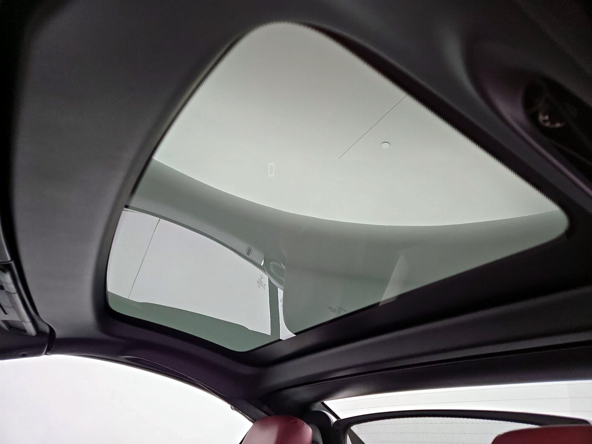 Thumbnail: 2016 Mercedes-Benz SLK - 19