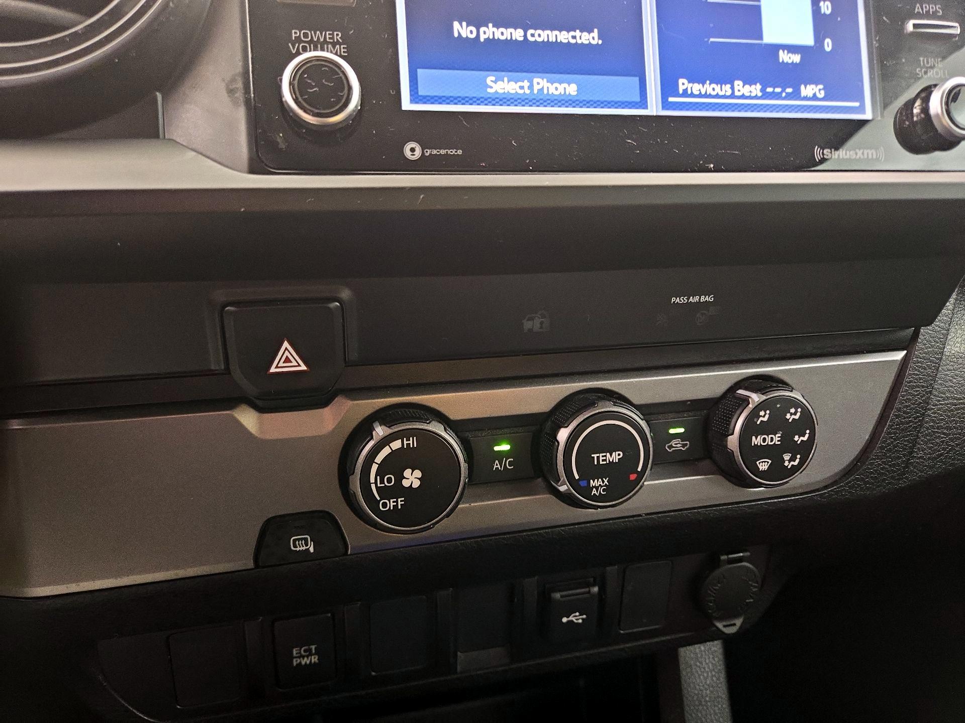 Thumbnail: 2022 Toyota Tacoma - 16