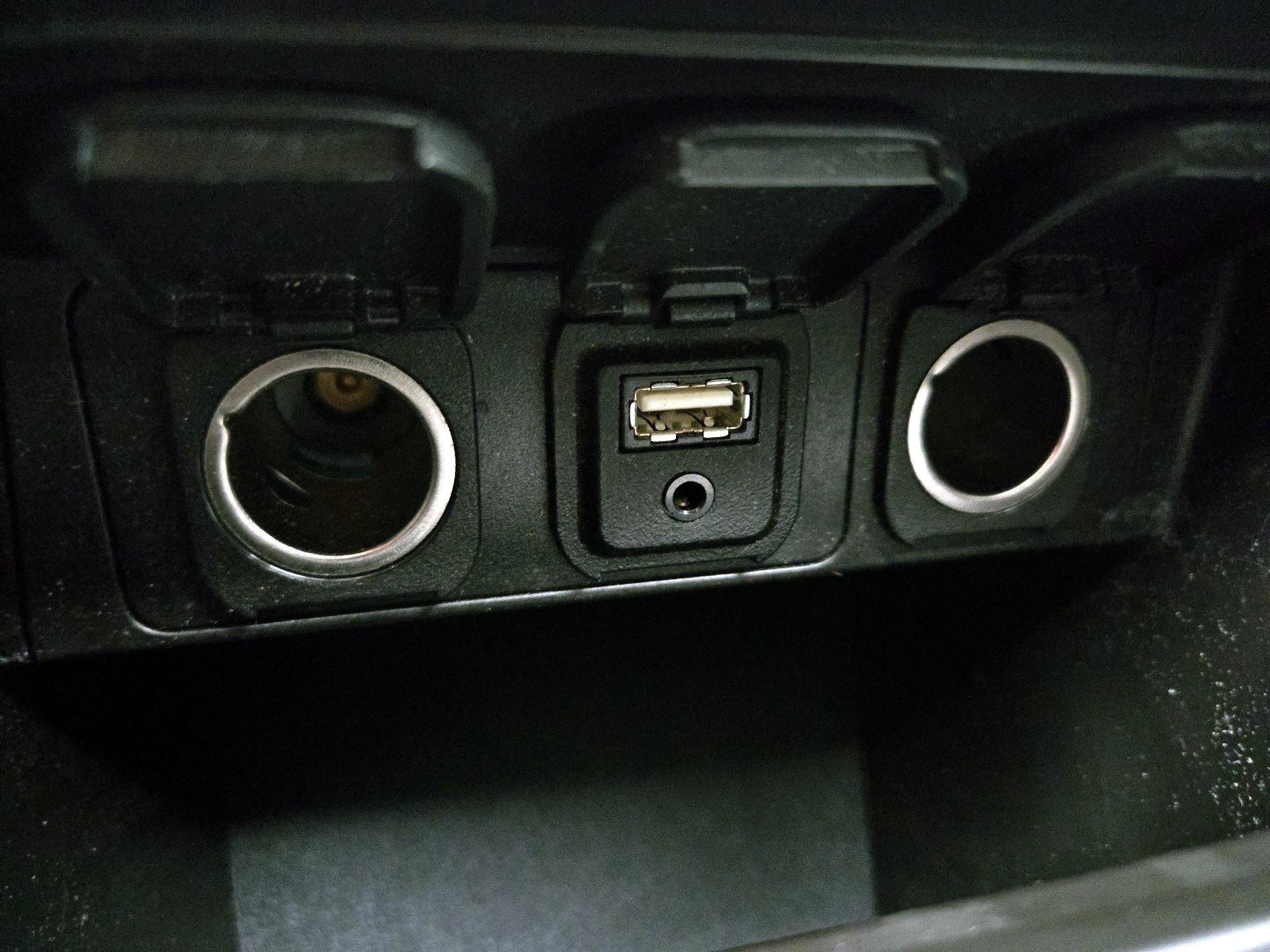 Thumbnail: 2014 Mazda Mazda3 - 16