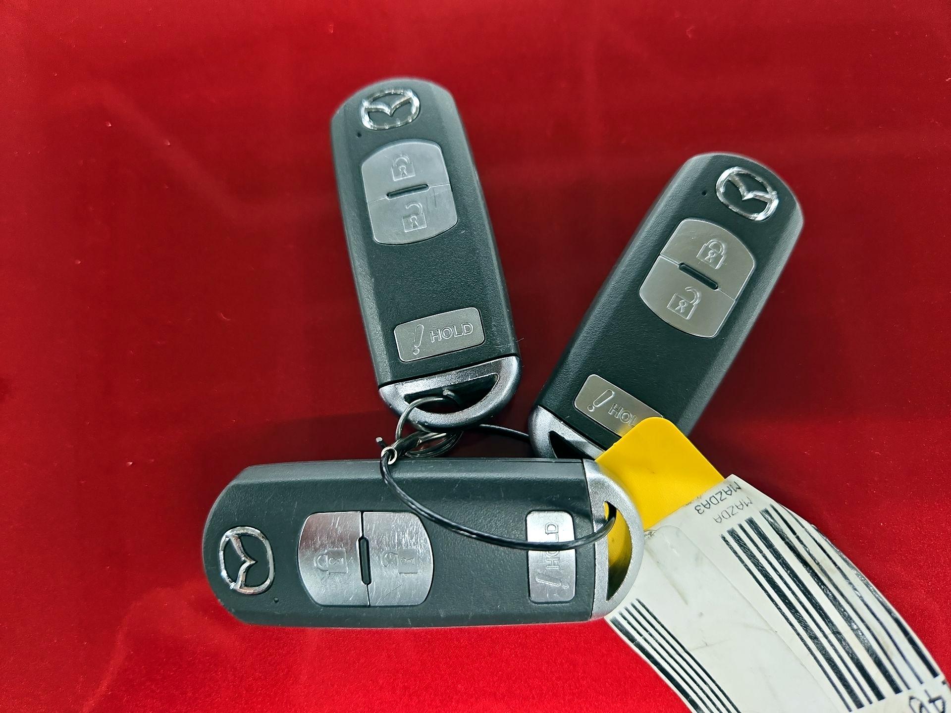 Thumbnail: 2014 Mazda Mazda3 - 20