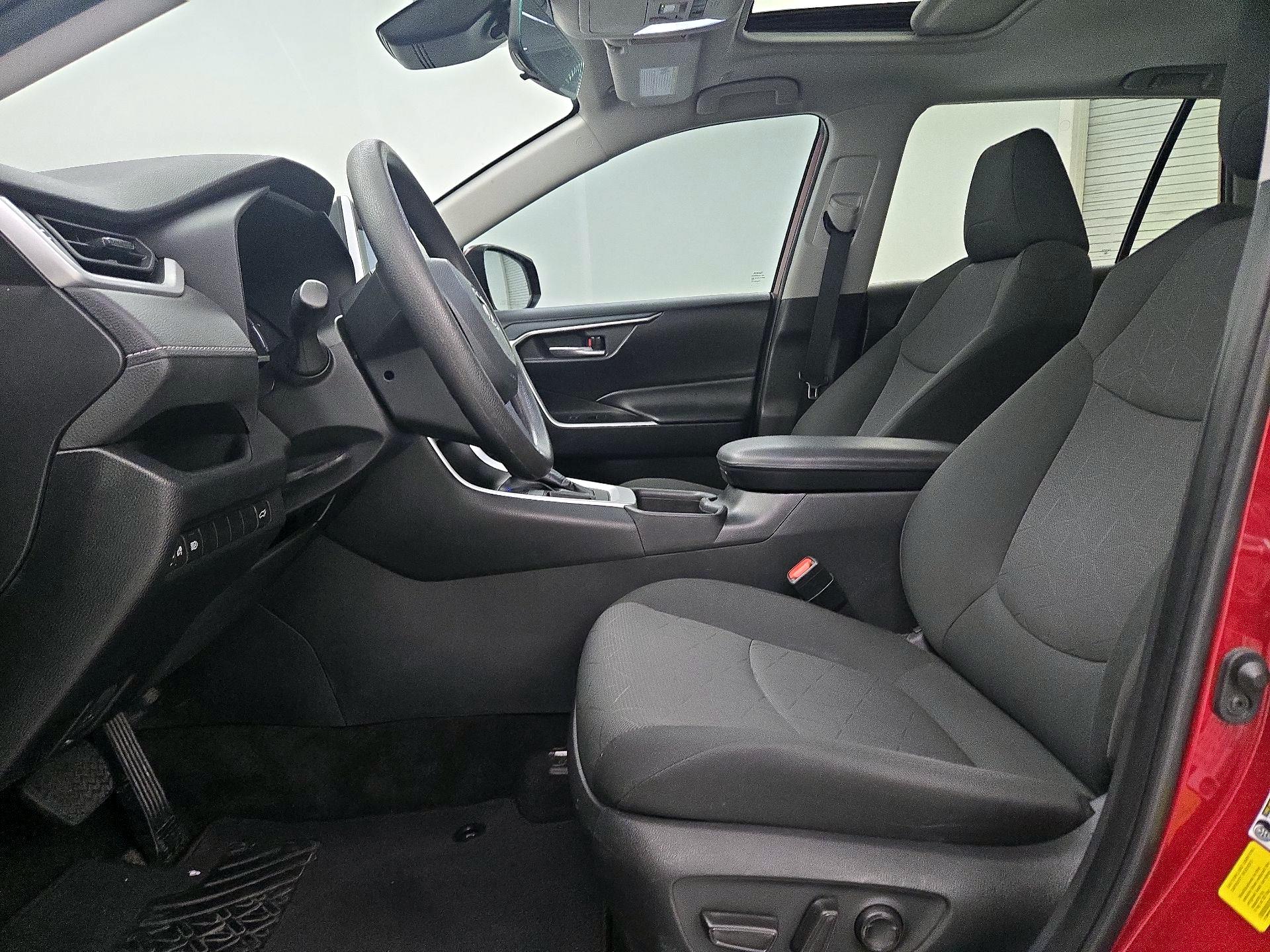 Thumbnail: 2023 Toyota RAV4 - 11