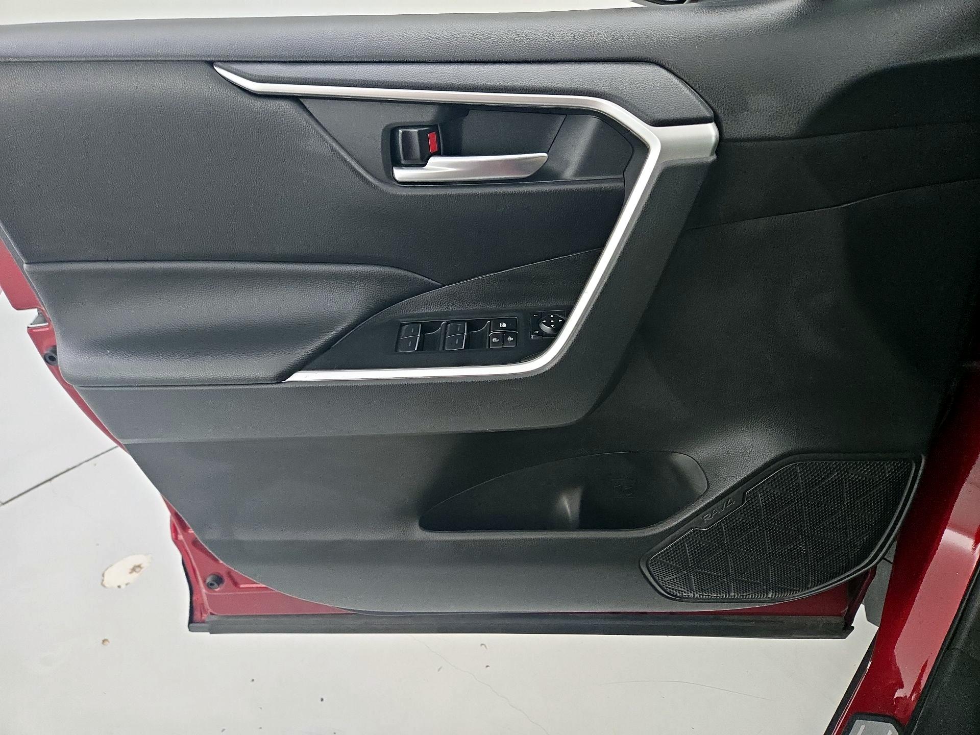 Thumbnail: 2023 Toyota RAV4 - 12