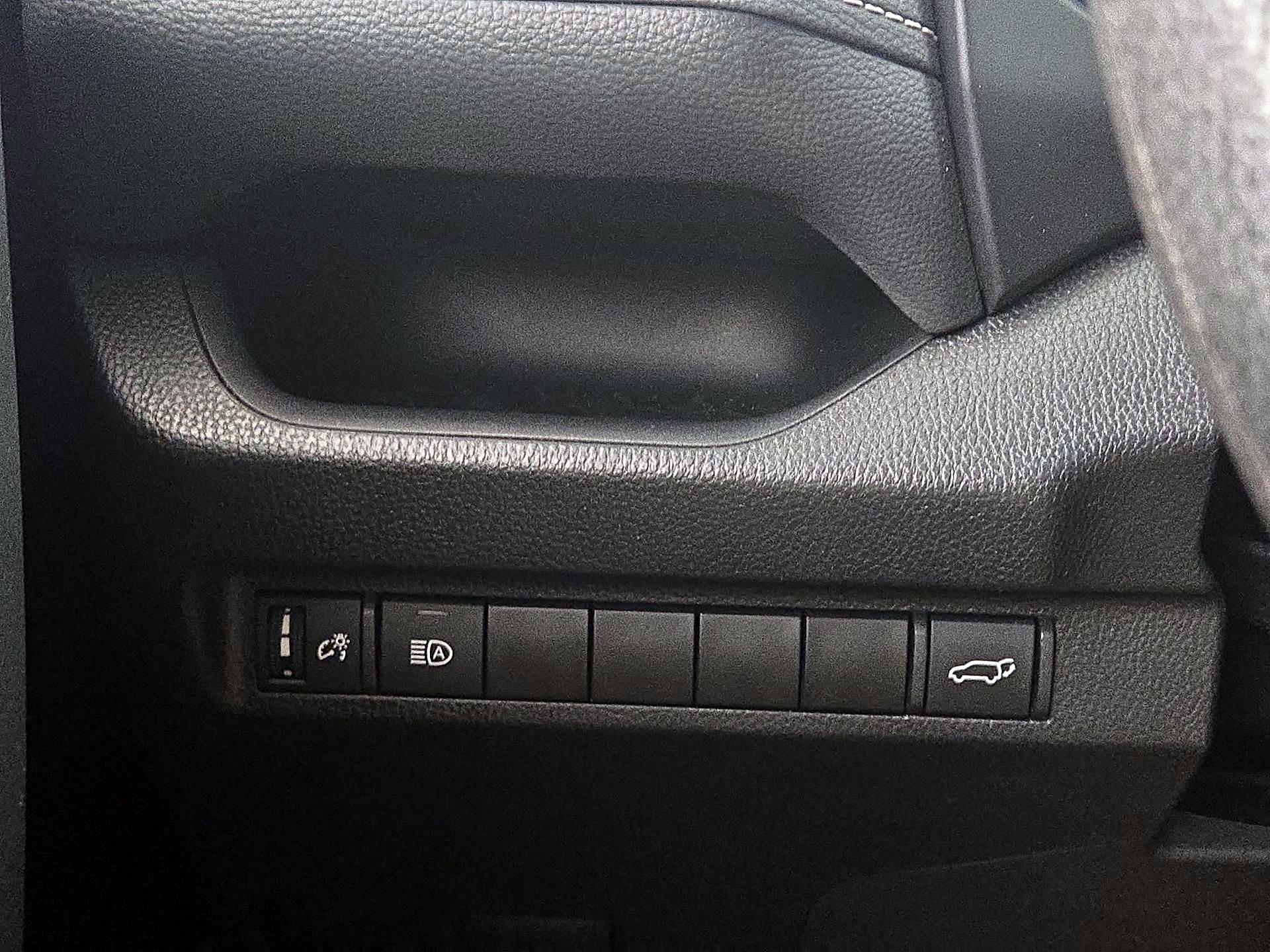 Thumbnail: 2023 Toyota RAV4 - 13