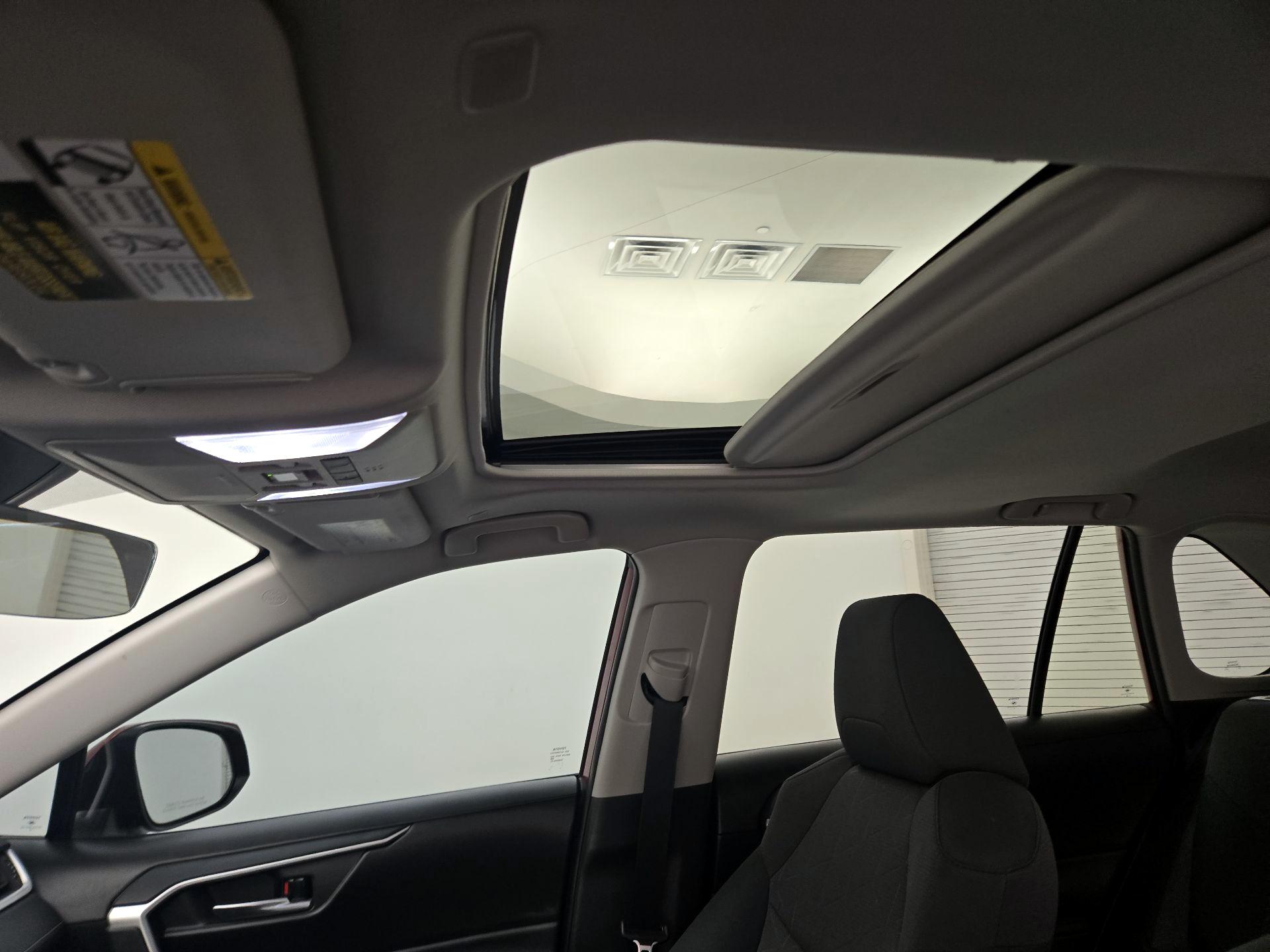 Thumbnail: 2023 Toyota RAV4 - 19