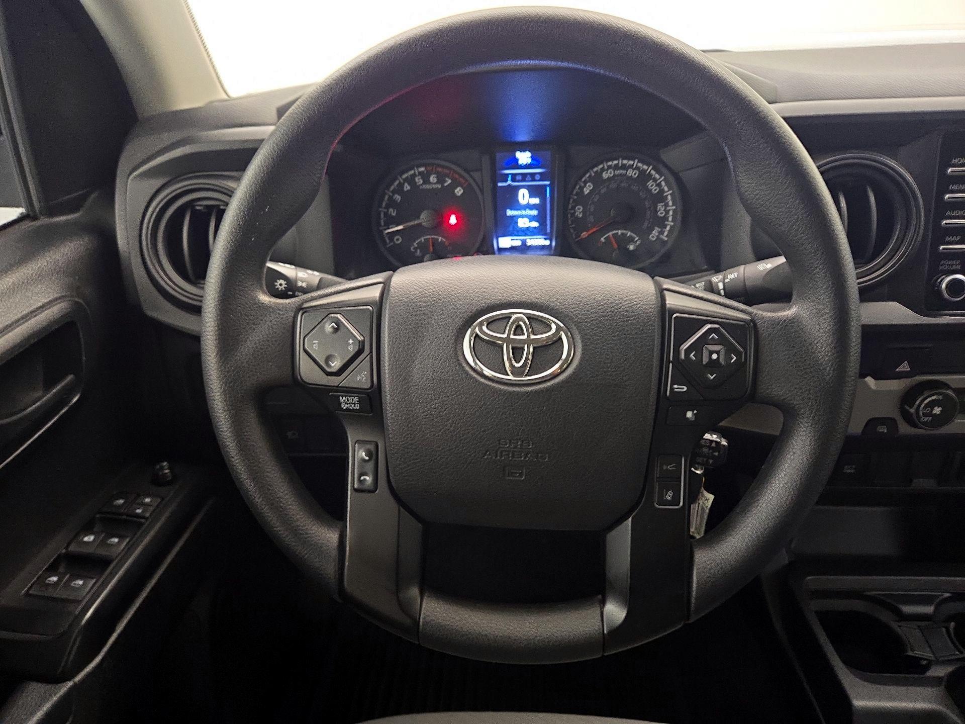 Thumbnail: 2022 Toyota Tacoma - 10