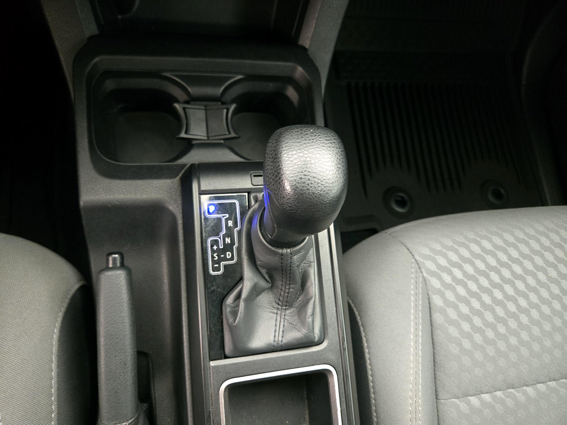 Thumbnail: 2022 Toyota Tacoma - 17