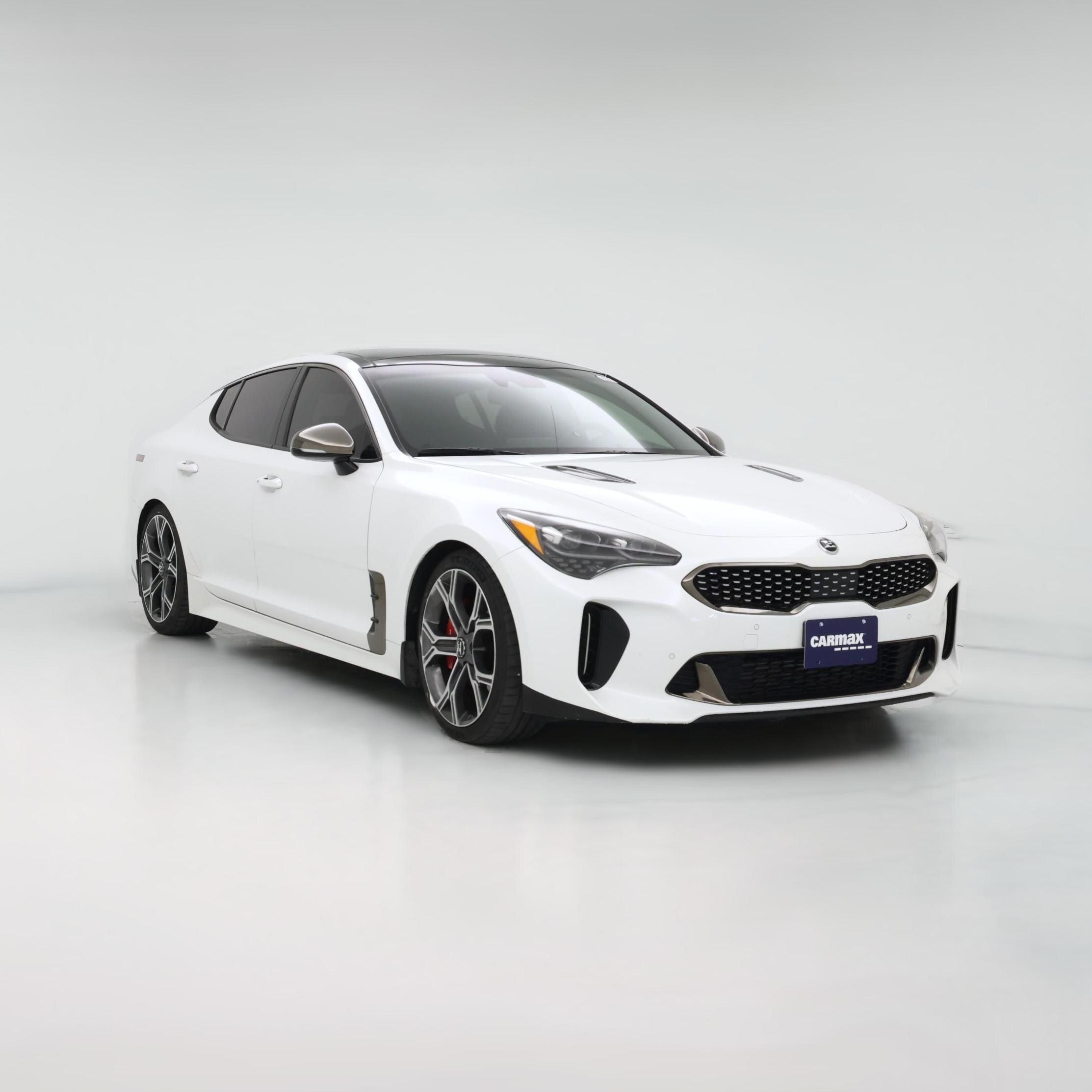 Thumbnail: 2018 Kia Stinger - 1