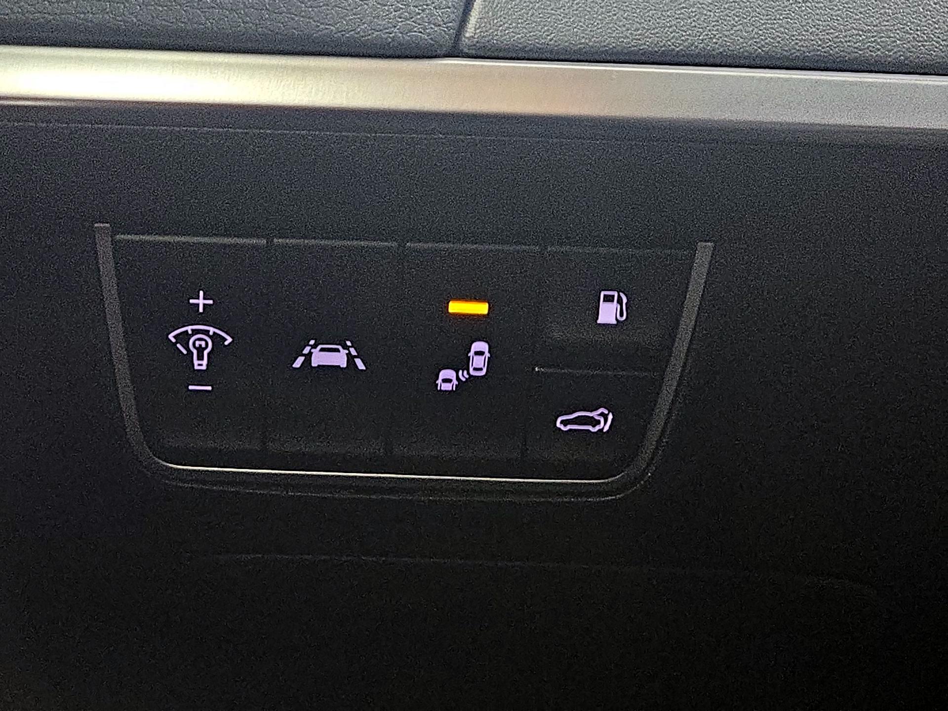 Thumbnail: 2018 Kia Stinger - 13