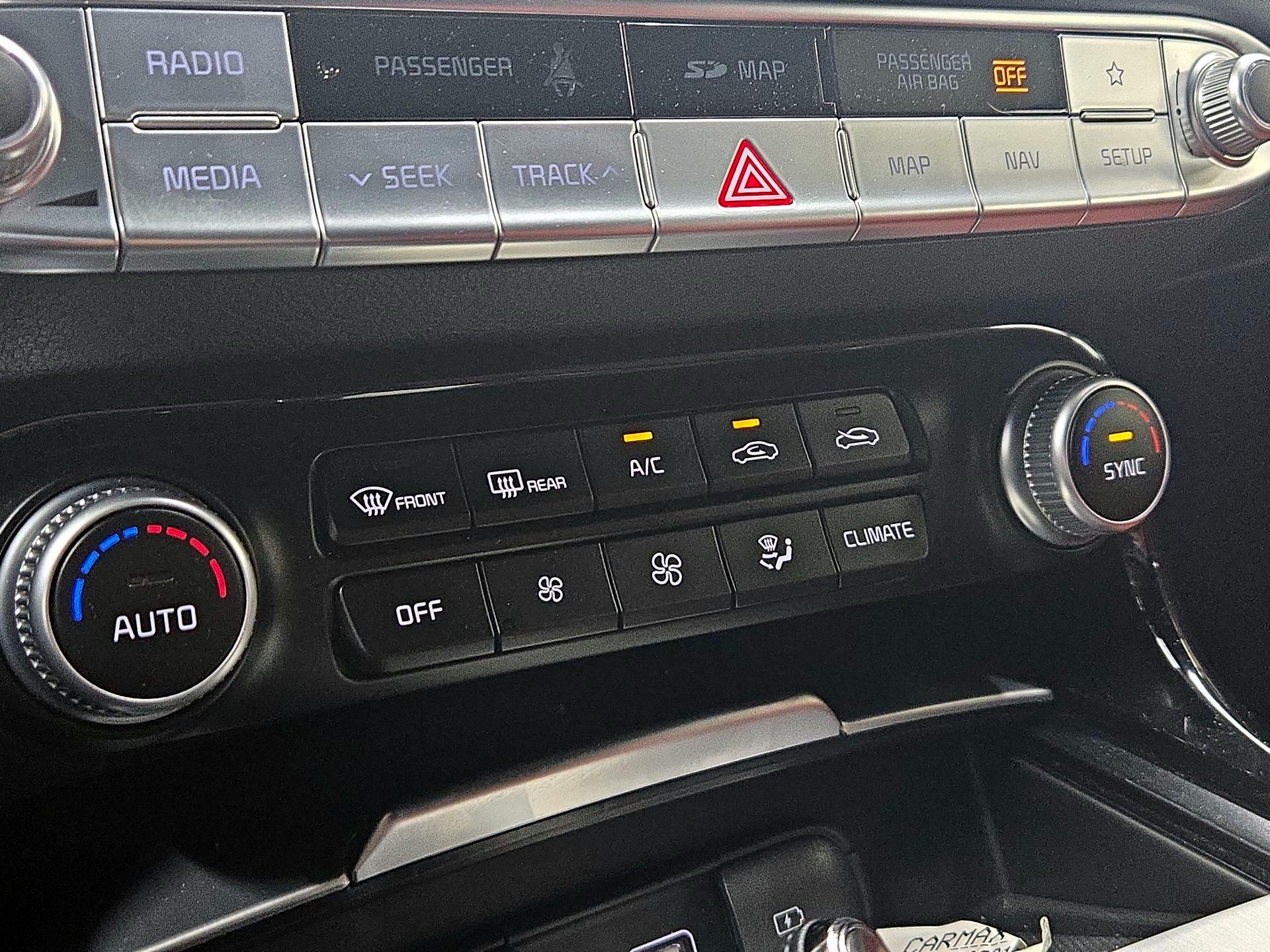 Thumbnail: 2018 Kia Stinger - 17