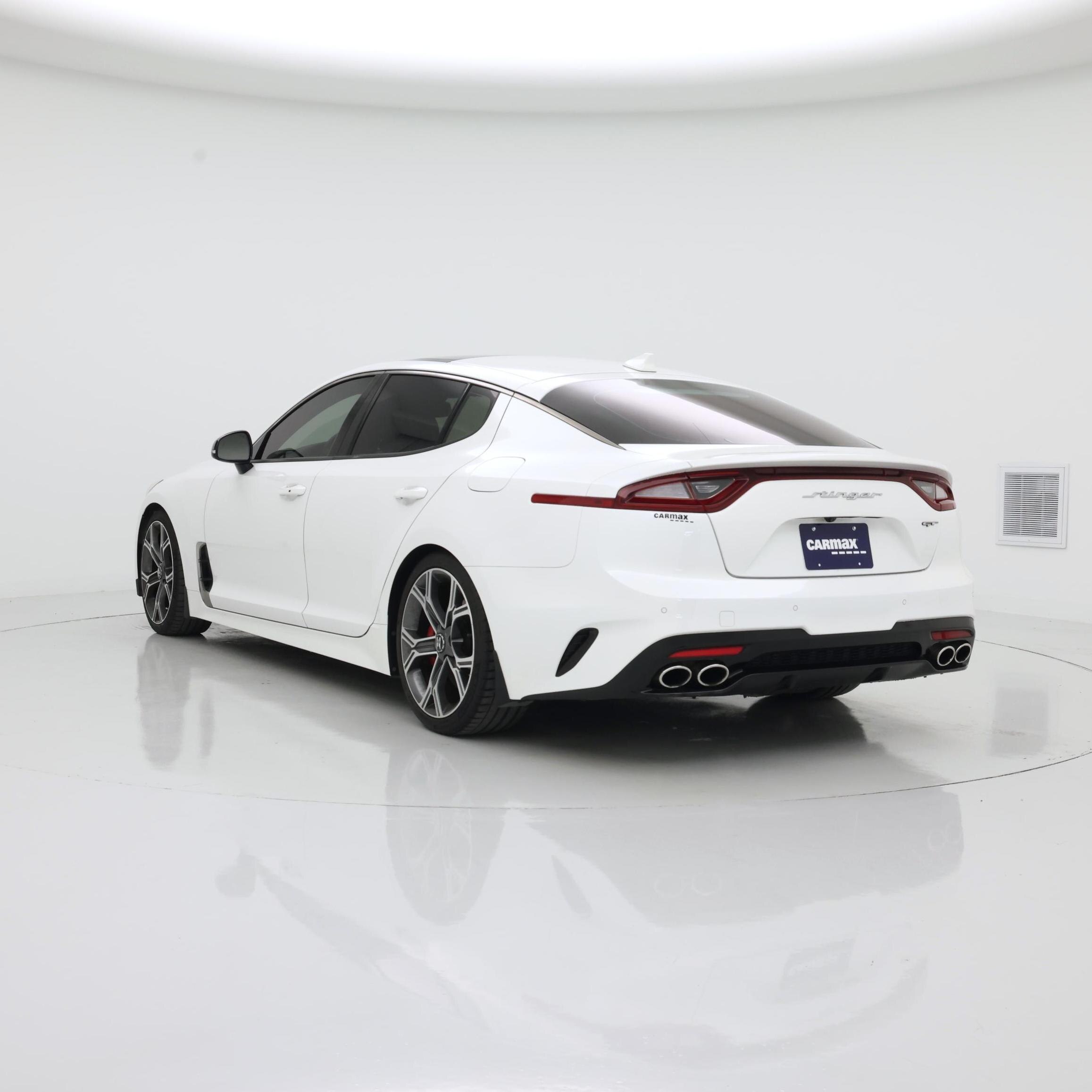 Thumbnail: 2018 Kia Stinger - 2