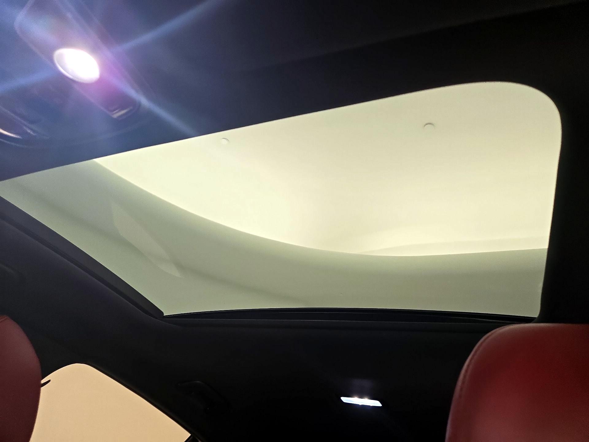 Thumbnail: 2018 Kia Stinger - 20