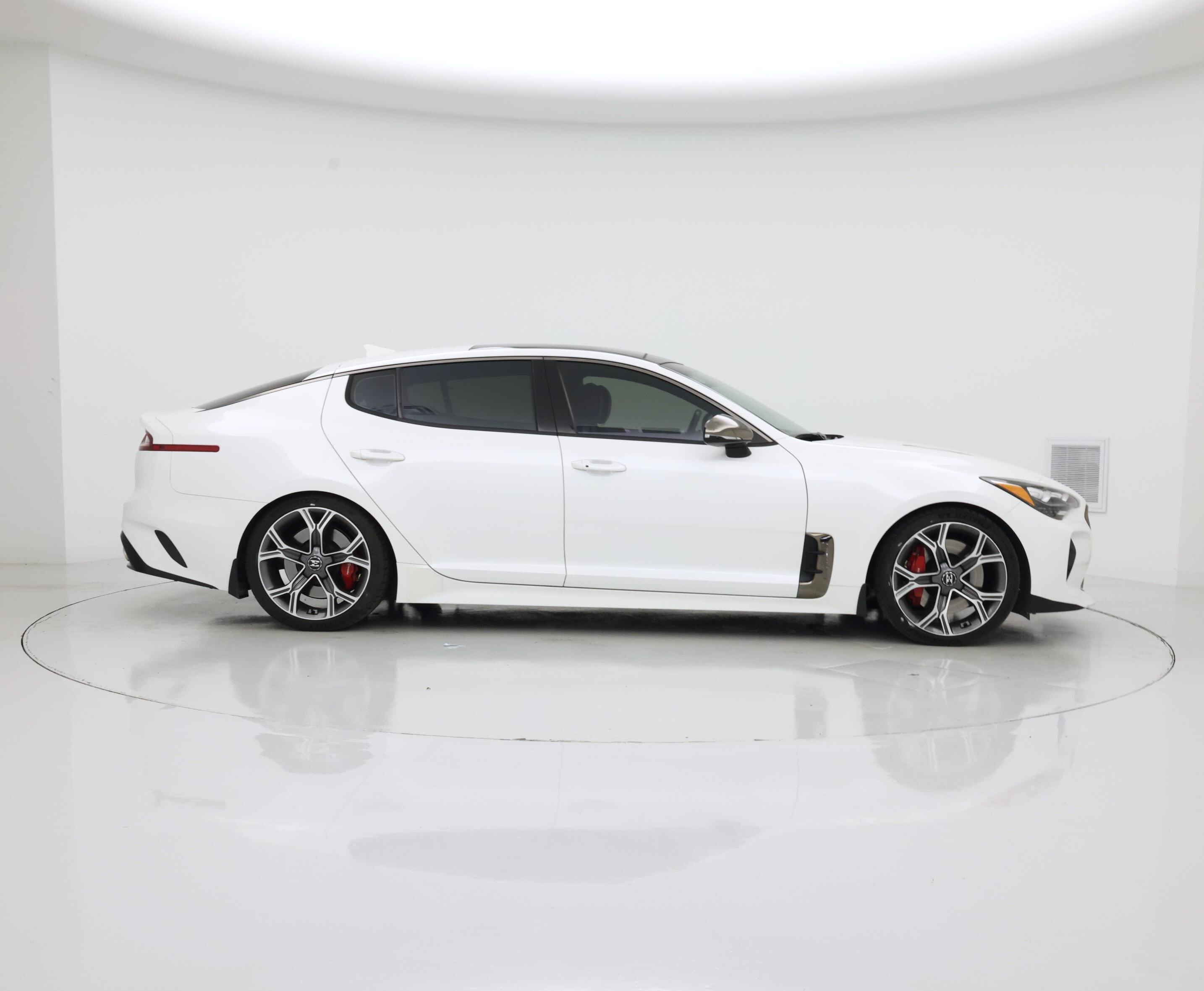 Thumbnail: 2018 Kia Stinger - 7