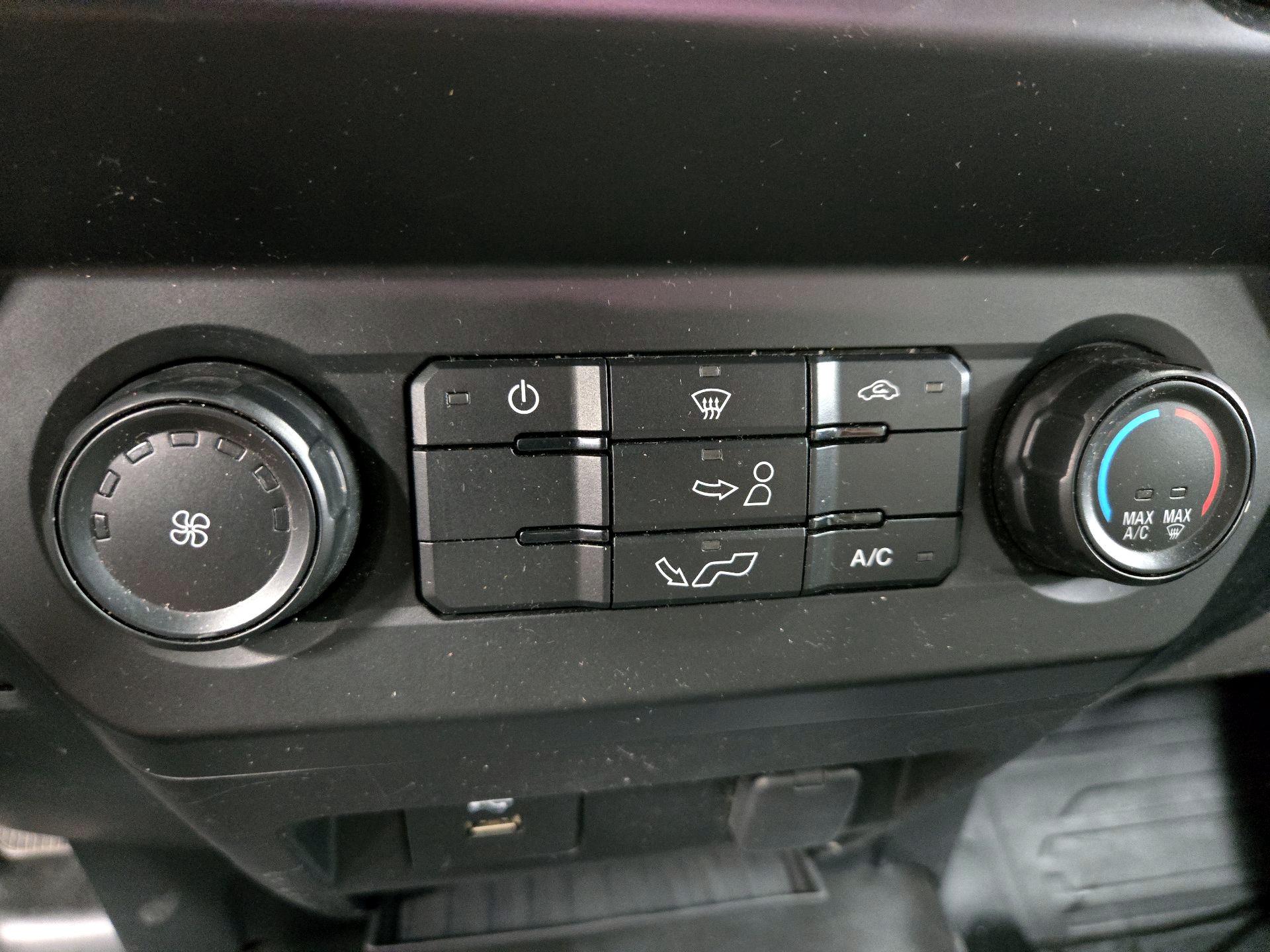 Thumbnail: 2019 Ford F-150 - 15