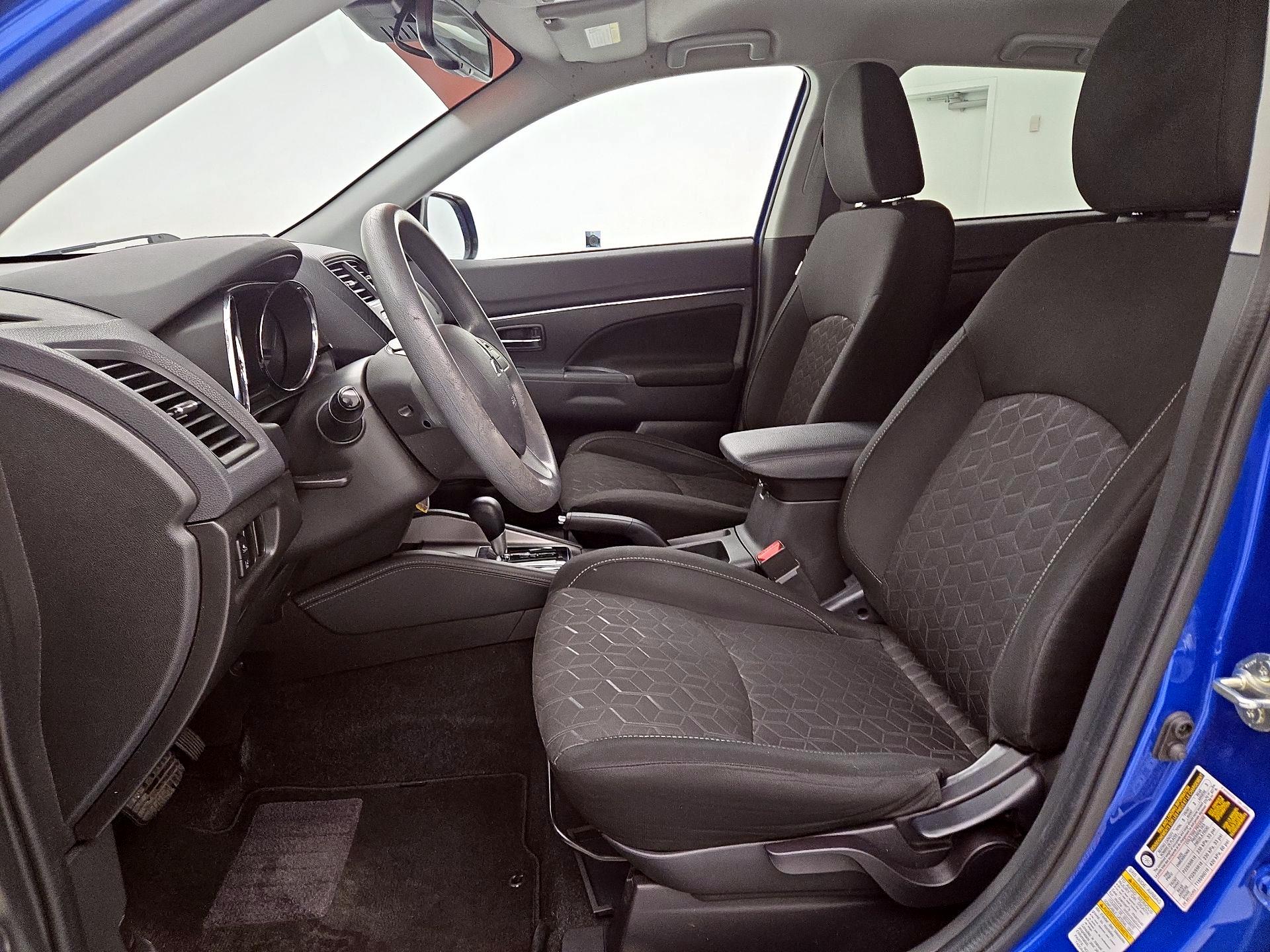 Thumbnail: 2021 Mitsubishi Outlander Sport - 11