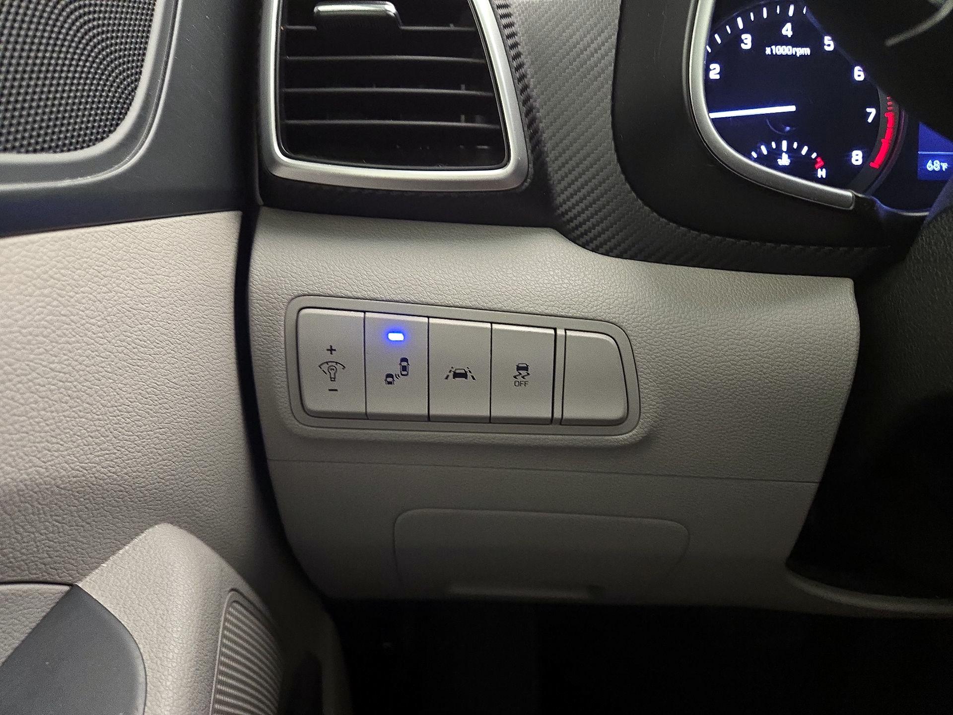 Thumbnail: 2020 Hyundai Tucson - 13