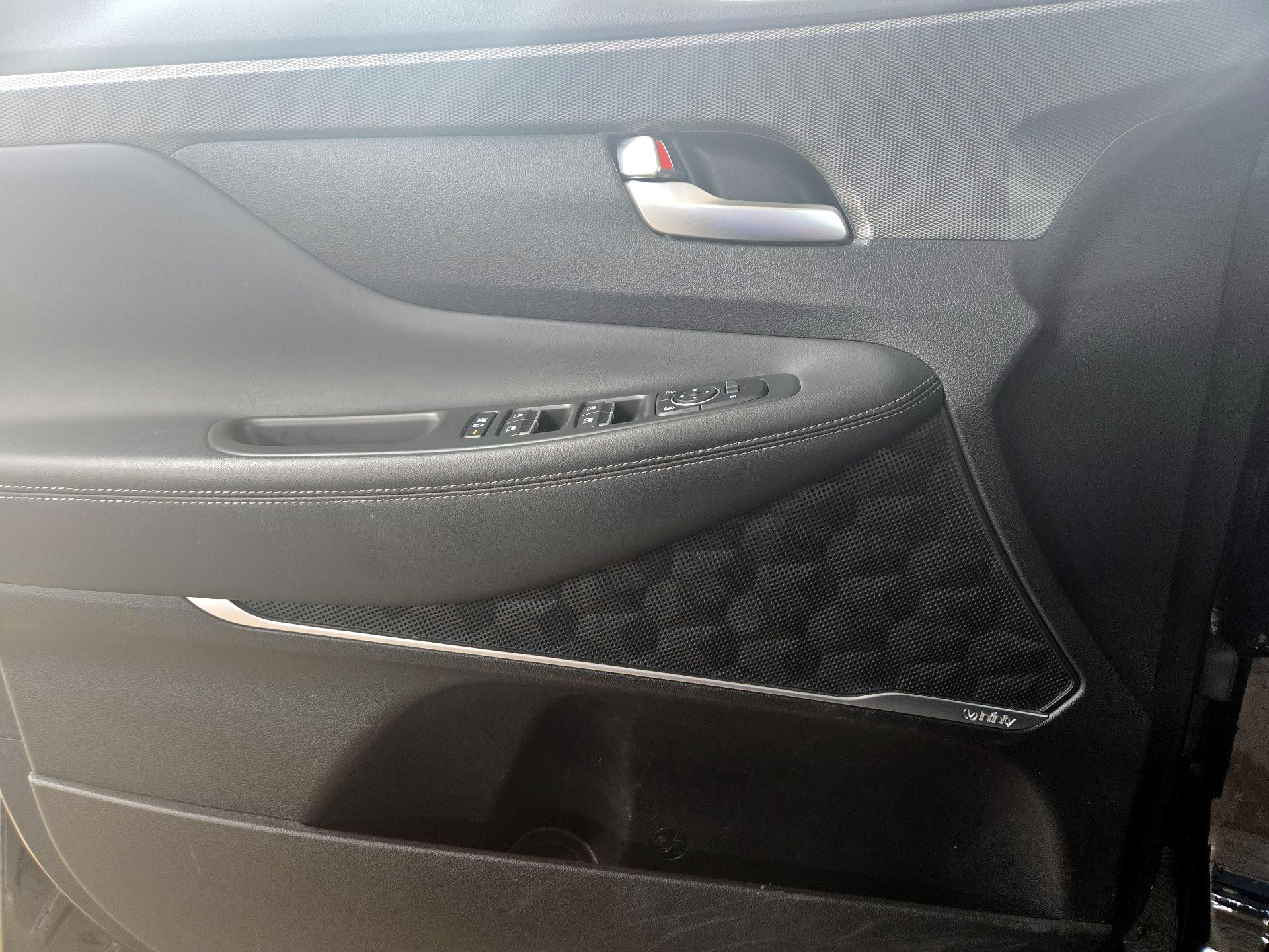 Thumbnail: 2020 Hyundai Santa Fe - 12