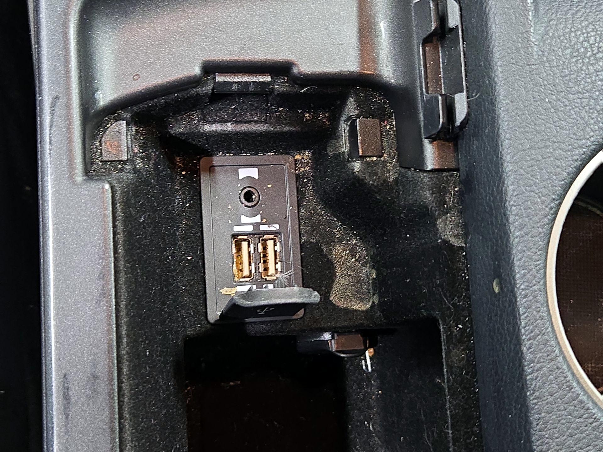 Thumbnail: 2016 Lexus IS - 18