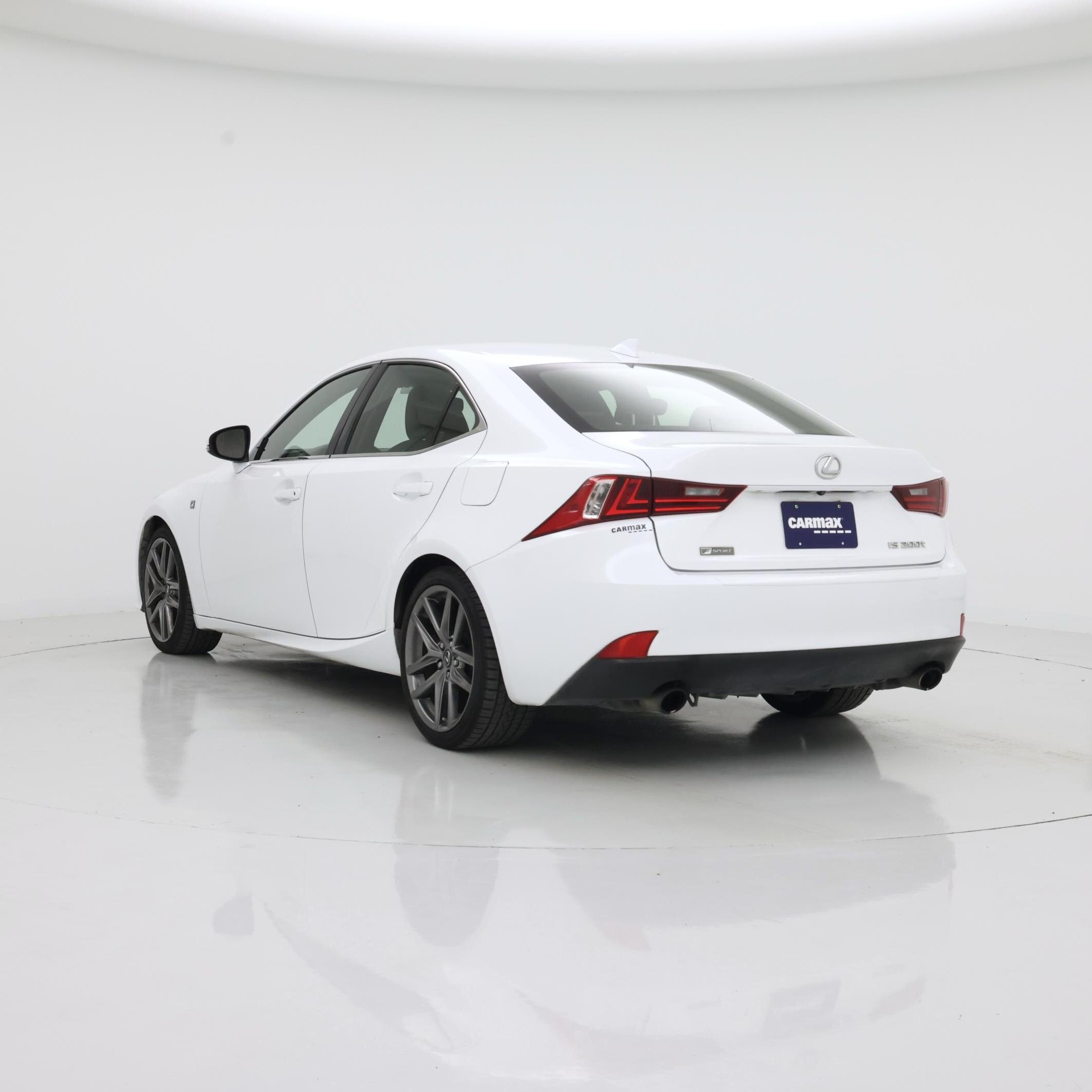 Thumbnail: 2016 Lexus IS - 2