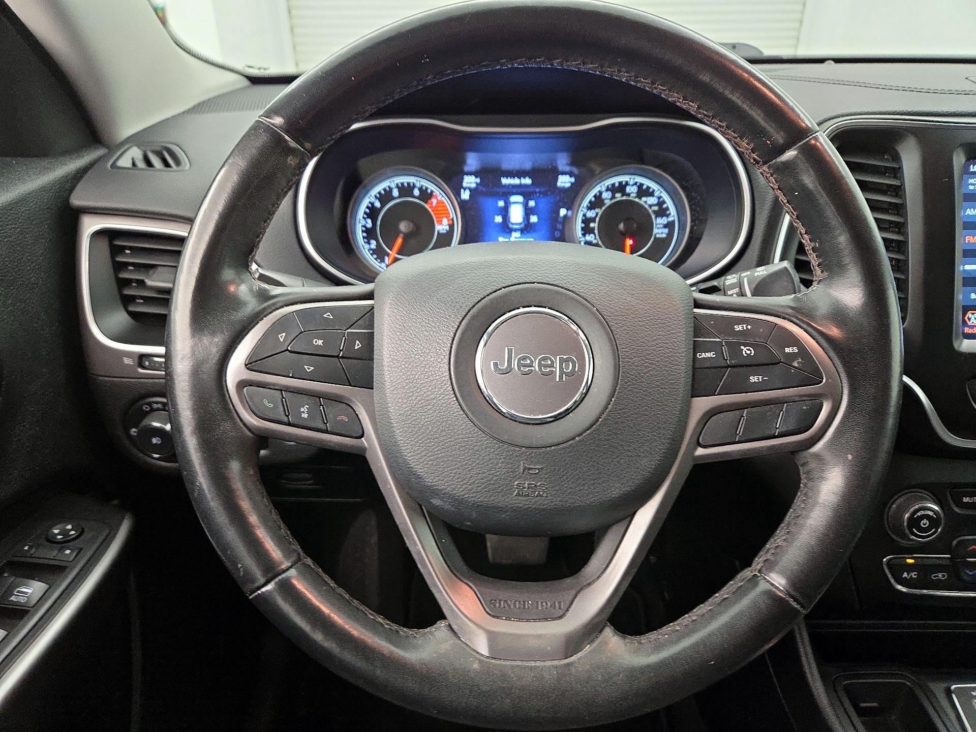 Thumbnail: 2021 Jeep Cherokee - 10