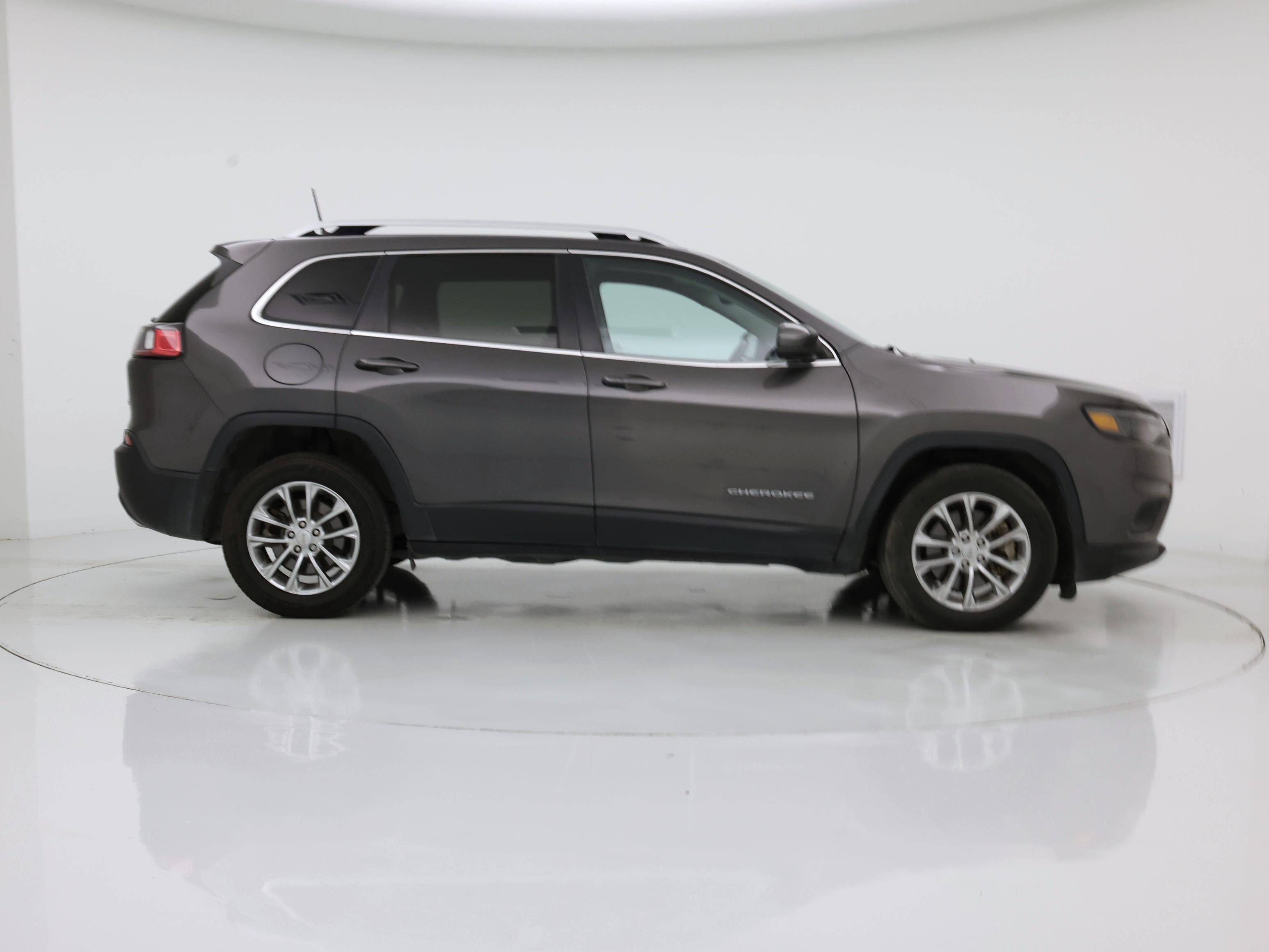 Thumbnail: 2021 Jeep Cherokee - 7