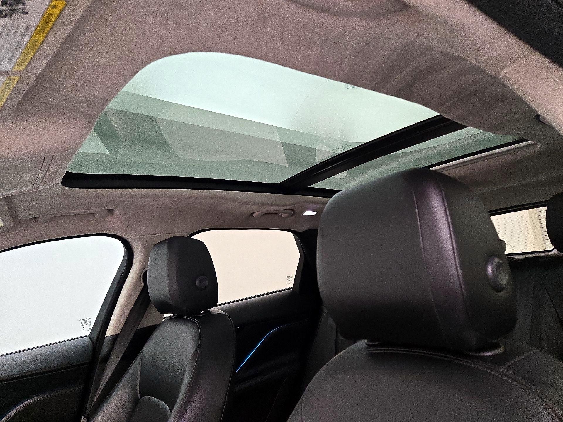 Thumbnail: 2020 Jaguar F-Pace - 19