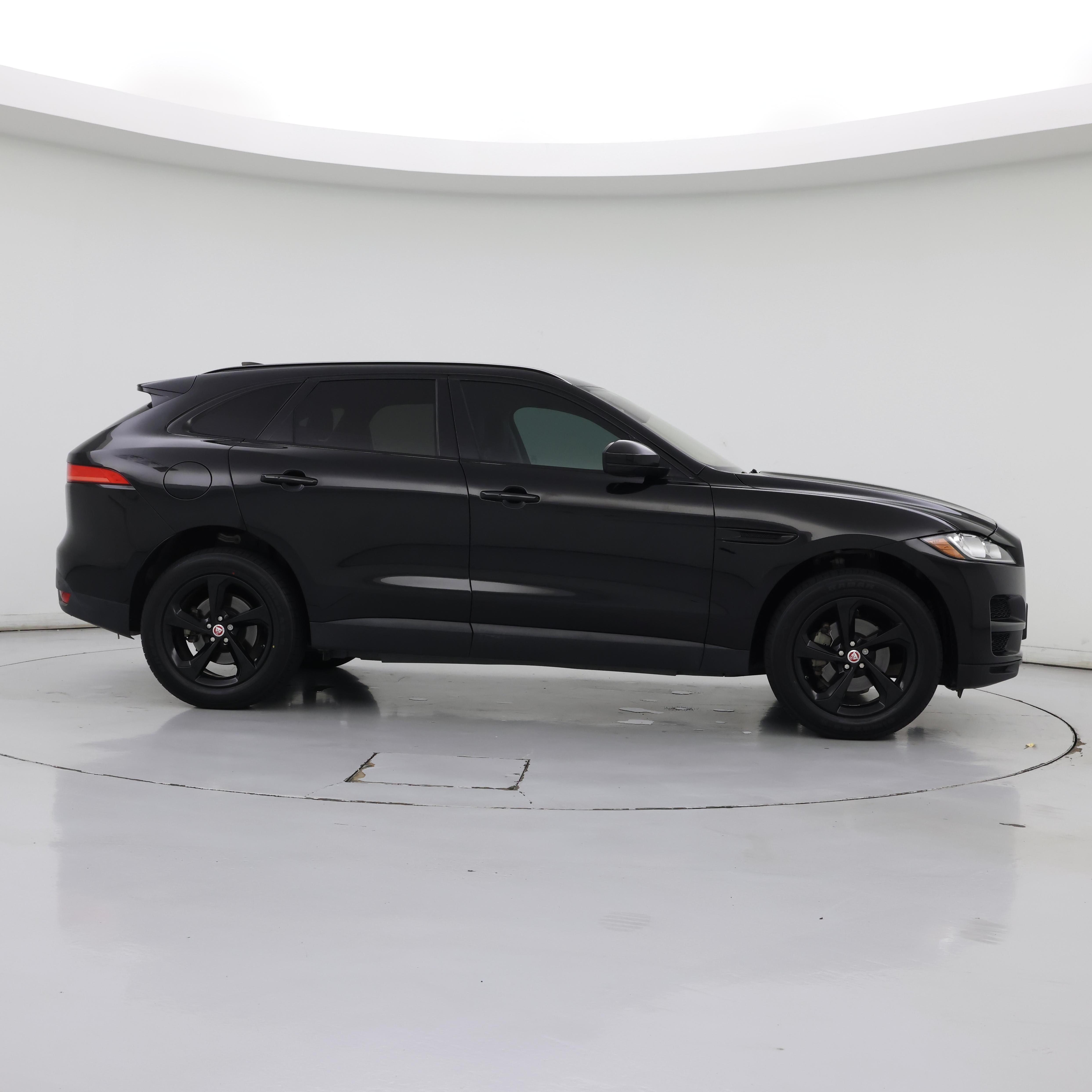 Thumbnail: 2020 Jaguar F-Pace - 7
