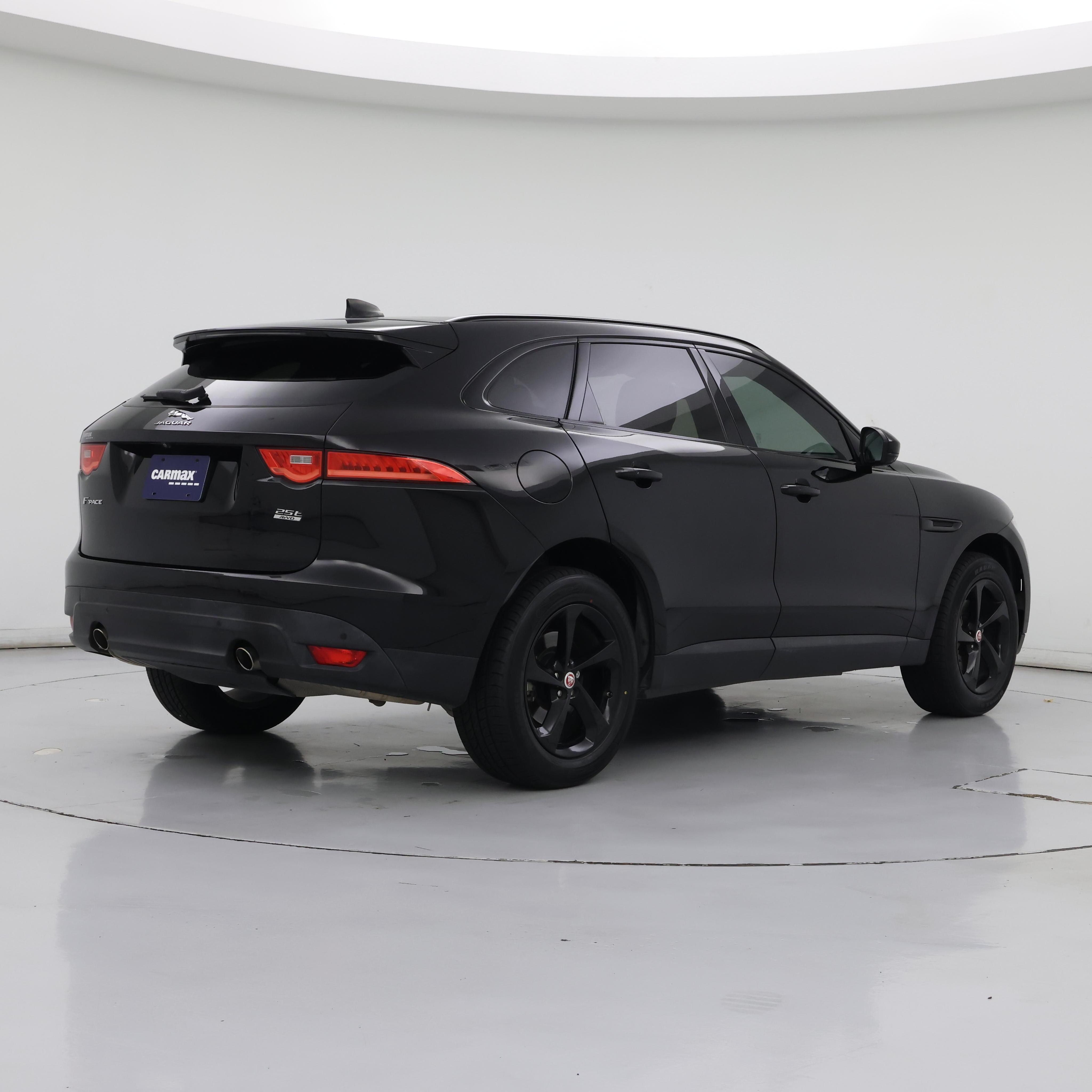 Thumbnail: 2020 Jaguar F-Pace - 8