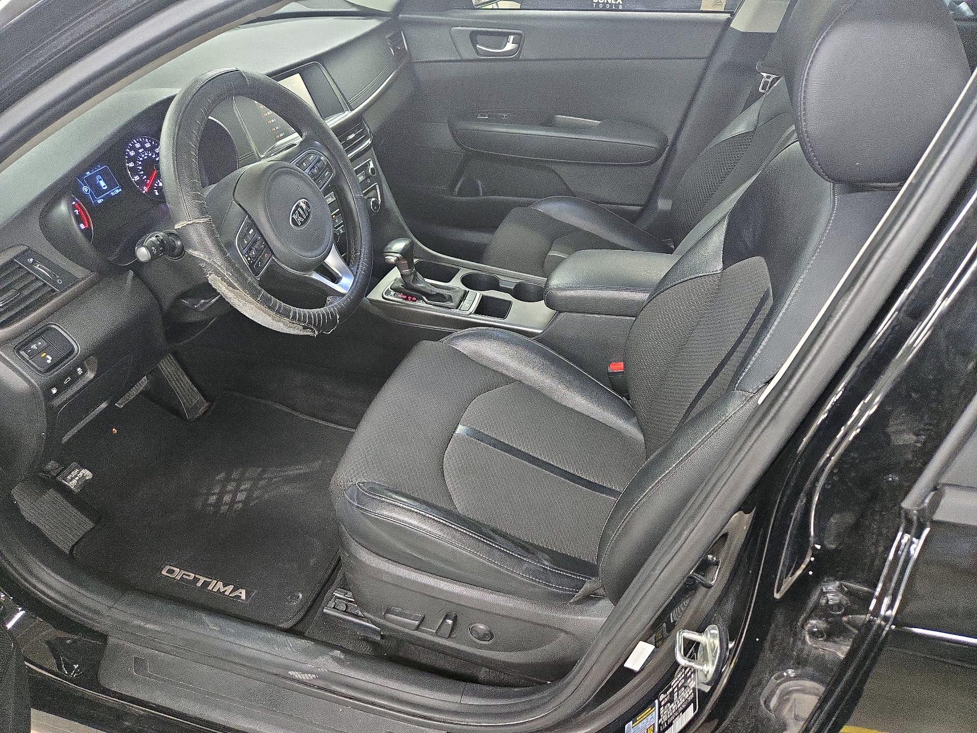 Thumbnail: 2018 Kia Optima - 11