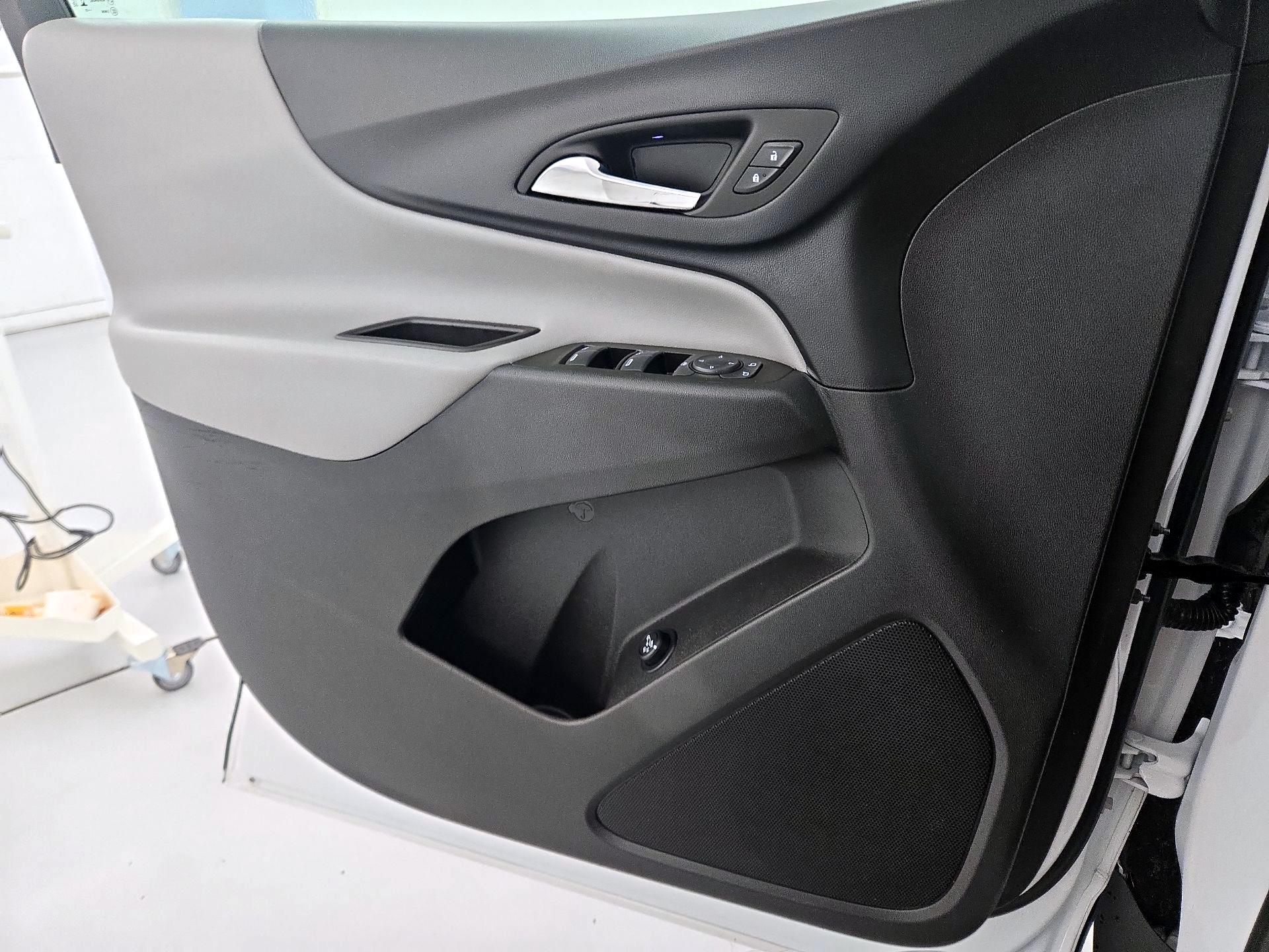 Thumbnail: 2023 Chevrolet Equinox - 12