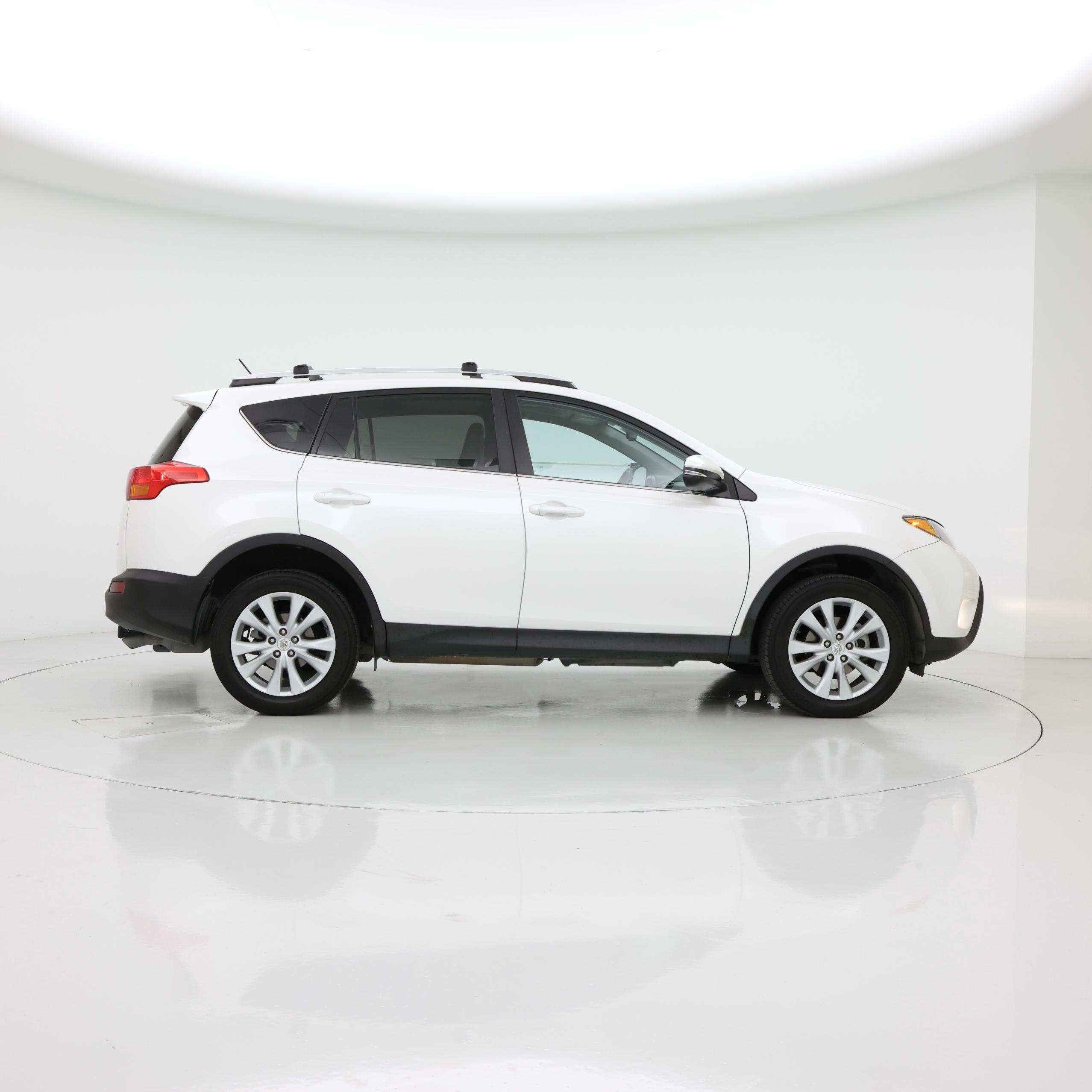 Thumbnail: 2014 Toyota RAV4 - 7