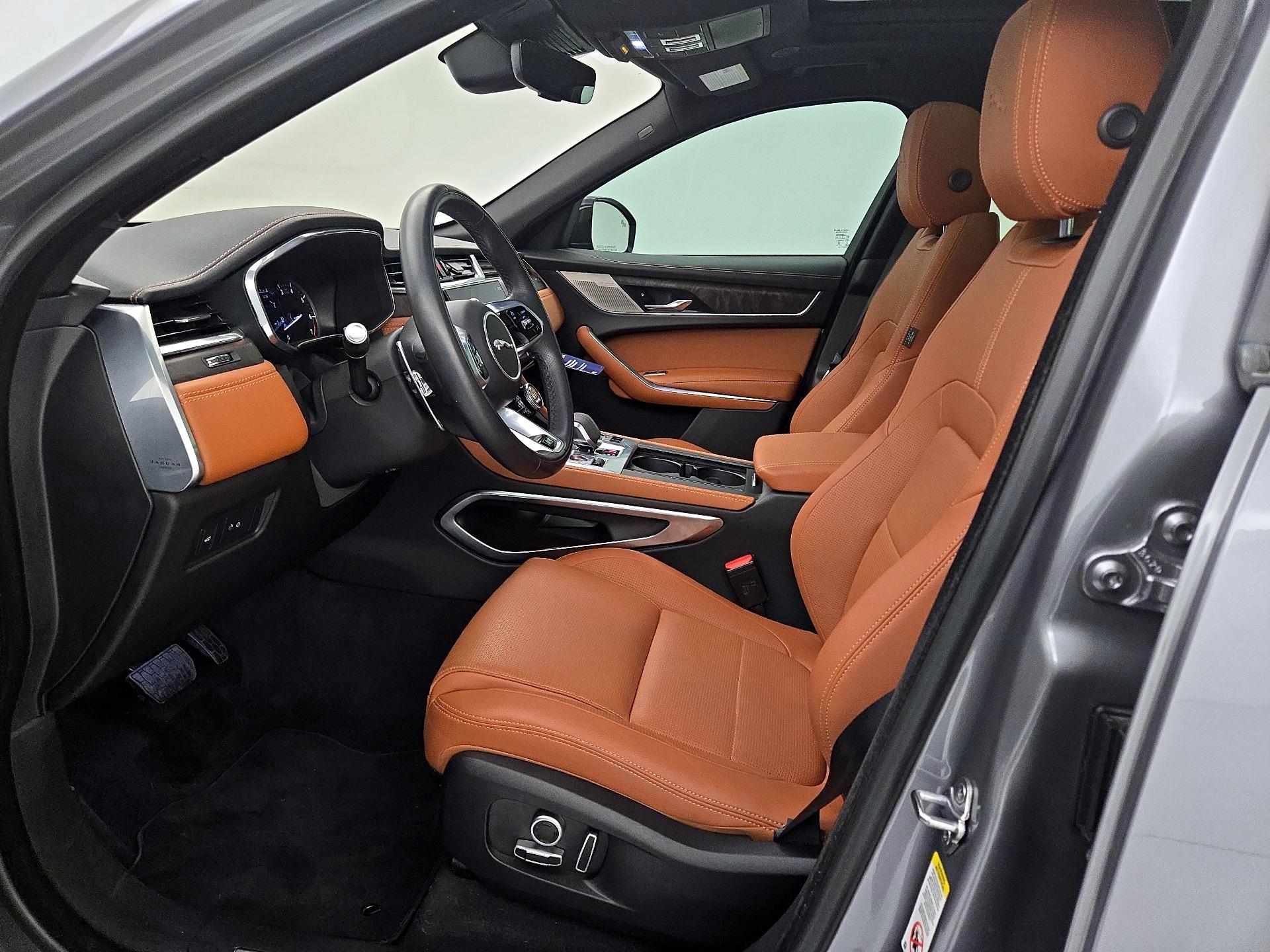 Thumbnail: 2021 Jaguar F-Pace - 11