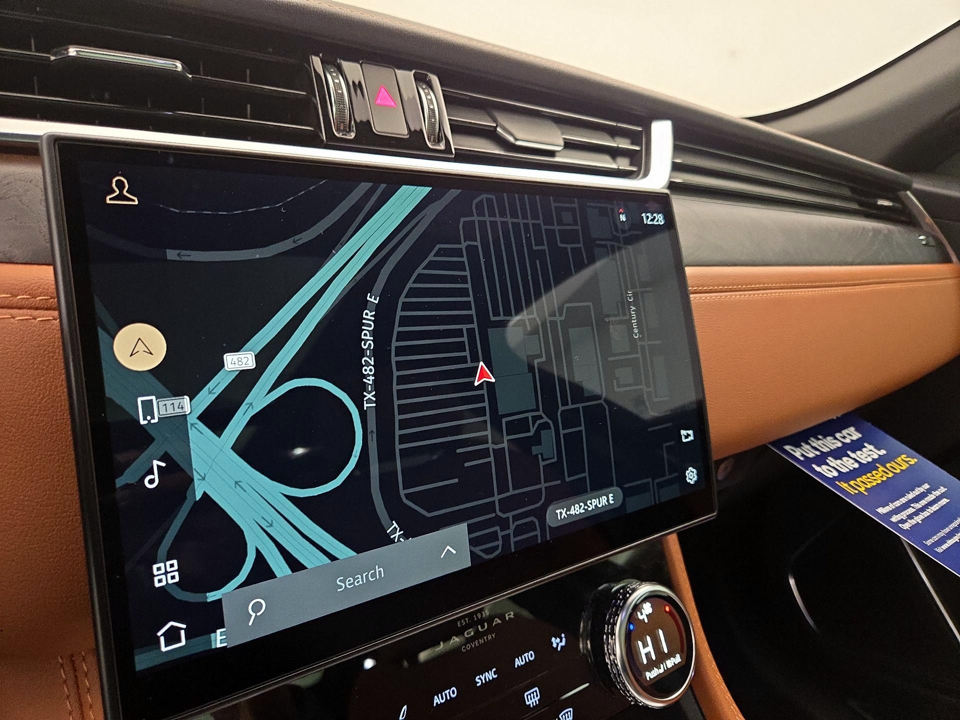 Thumbnail: 2021 Jaguar F-Pace - 14