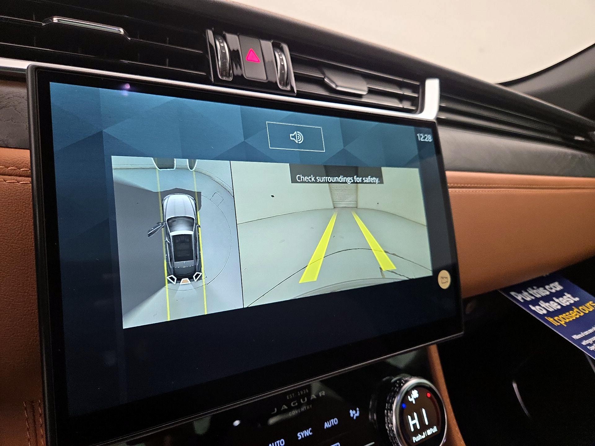 Thumbnail: 2021 Jaguar F-Pace - 15