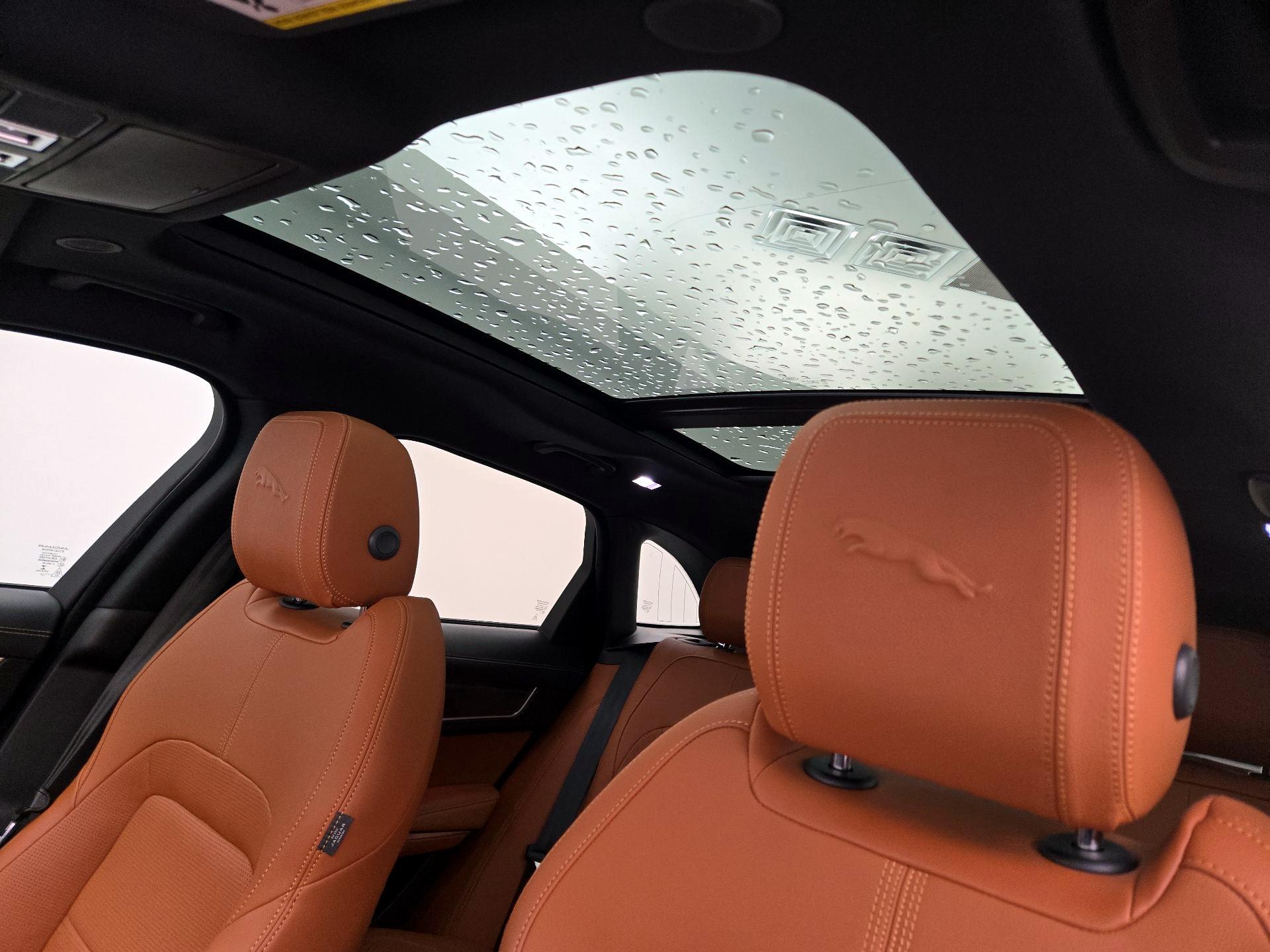 Thumbnail: 2021 Jaguar F-Pace - 20