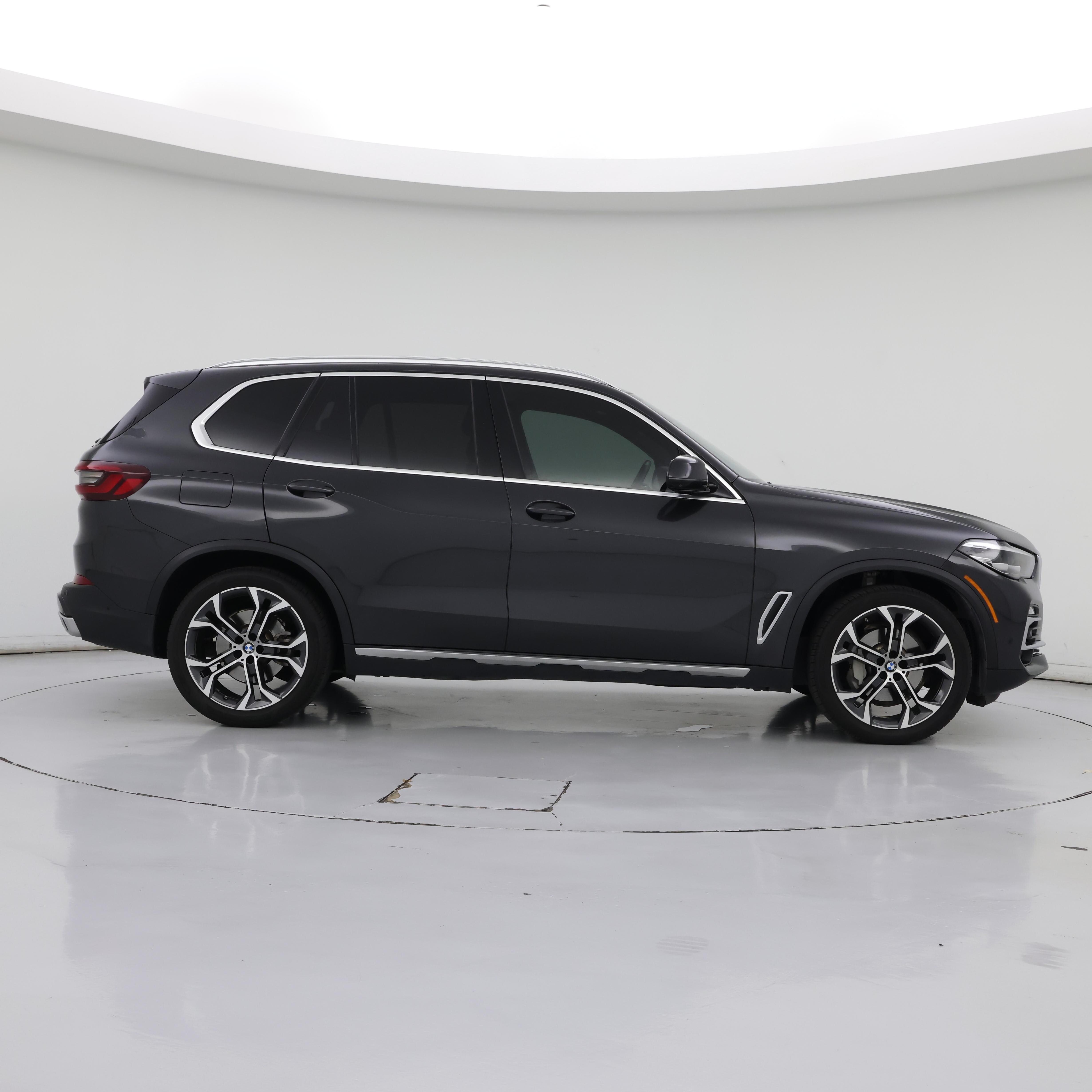 Thumbnail: 2021 BMW X5 - 7