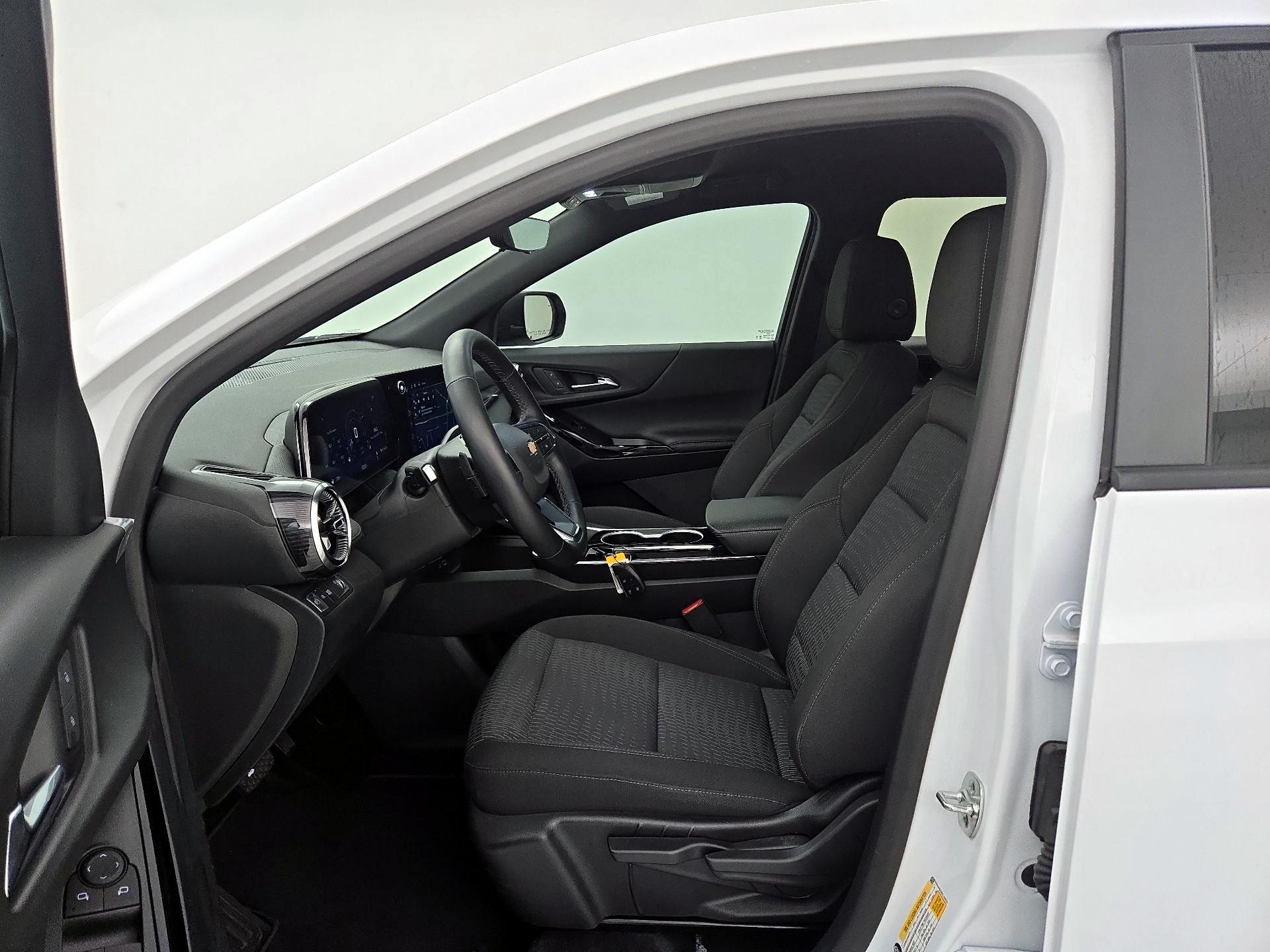 Thumbnail: 2025 Chevrolet Equinox - 11