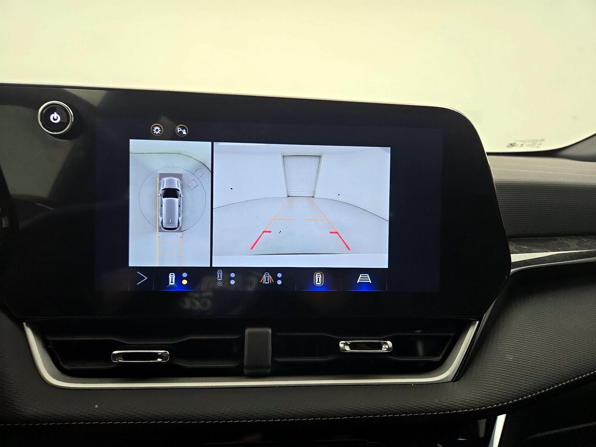 Thumbnail: 2025 Chevrolet Equinox - 15