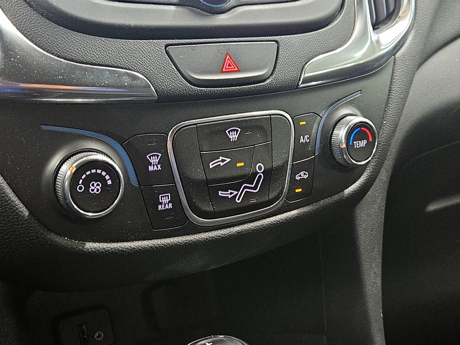 Thumbnail: 2018 Chevrolet Equinox - 16