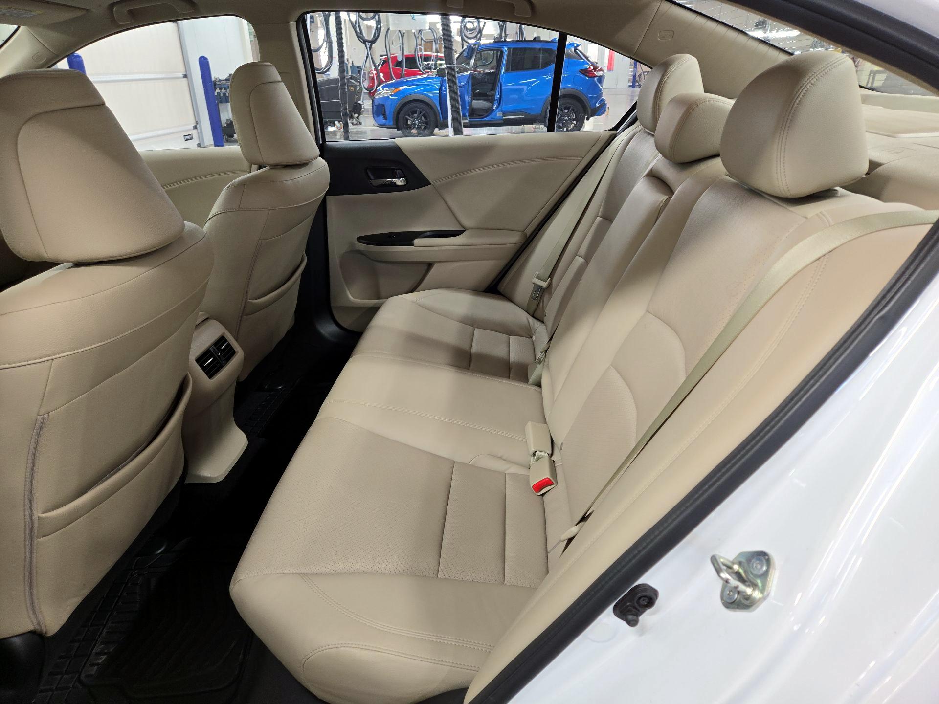 Thumbnail: 2015 Honda Accord - 20