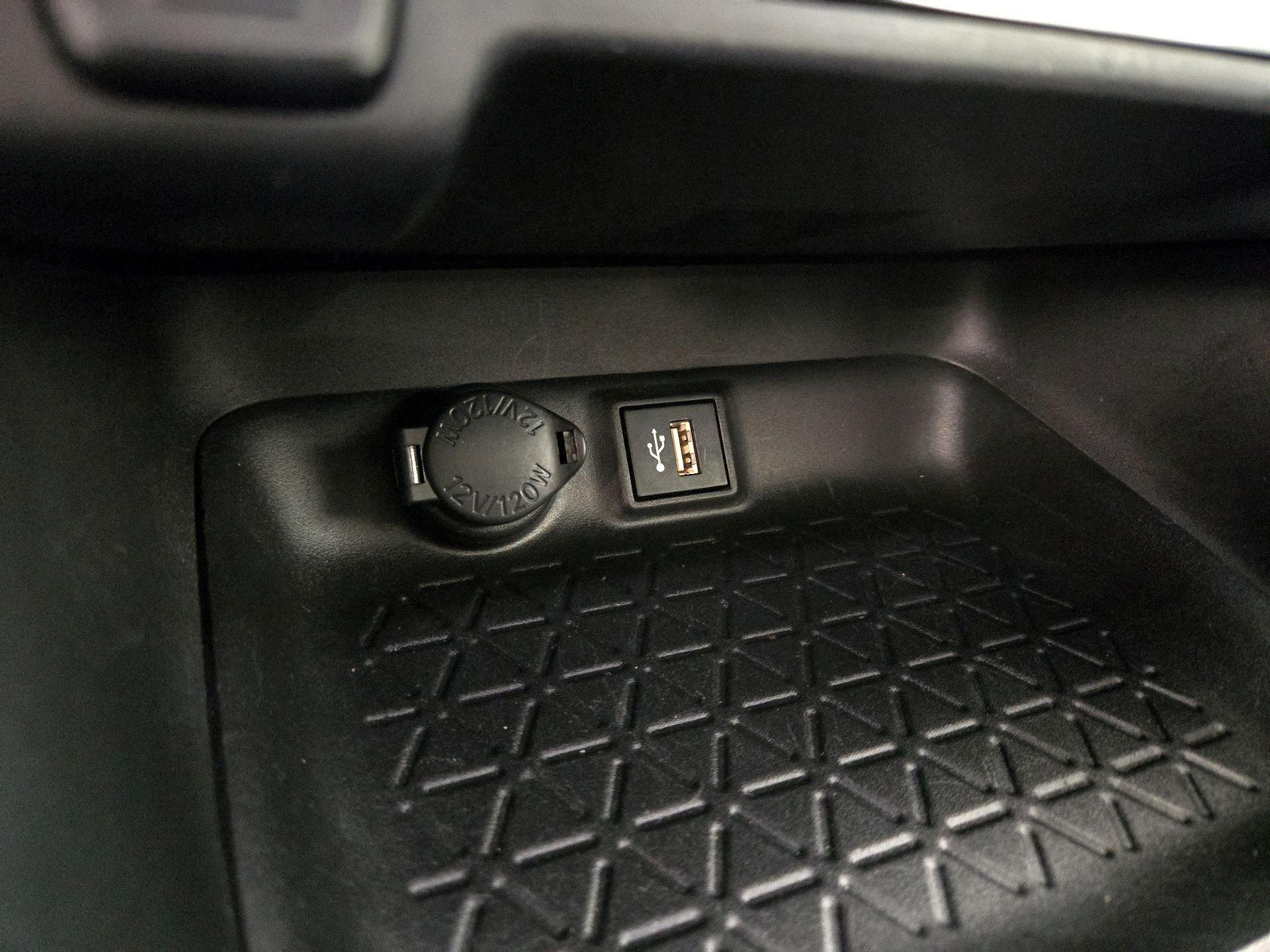 Thumbnail: 2023 Toyota RAV4 - 18