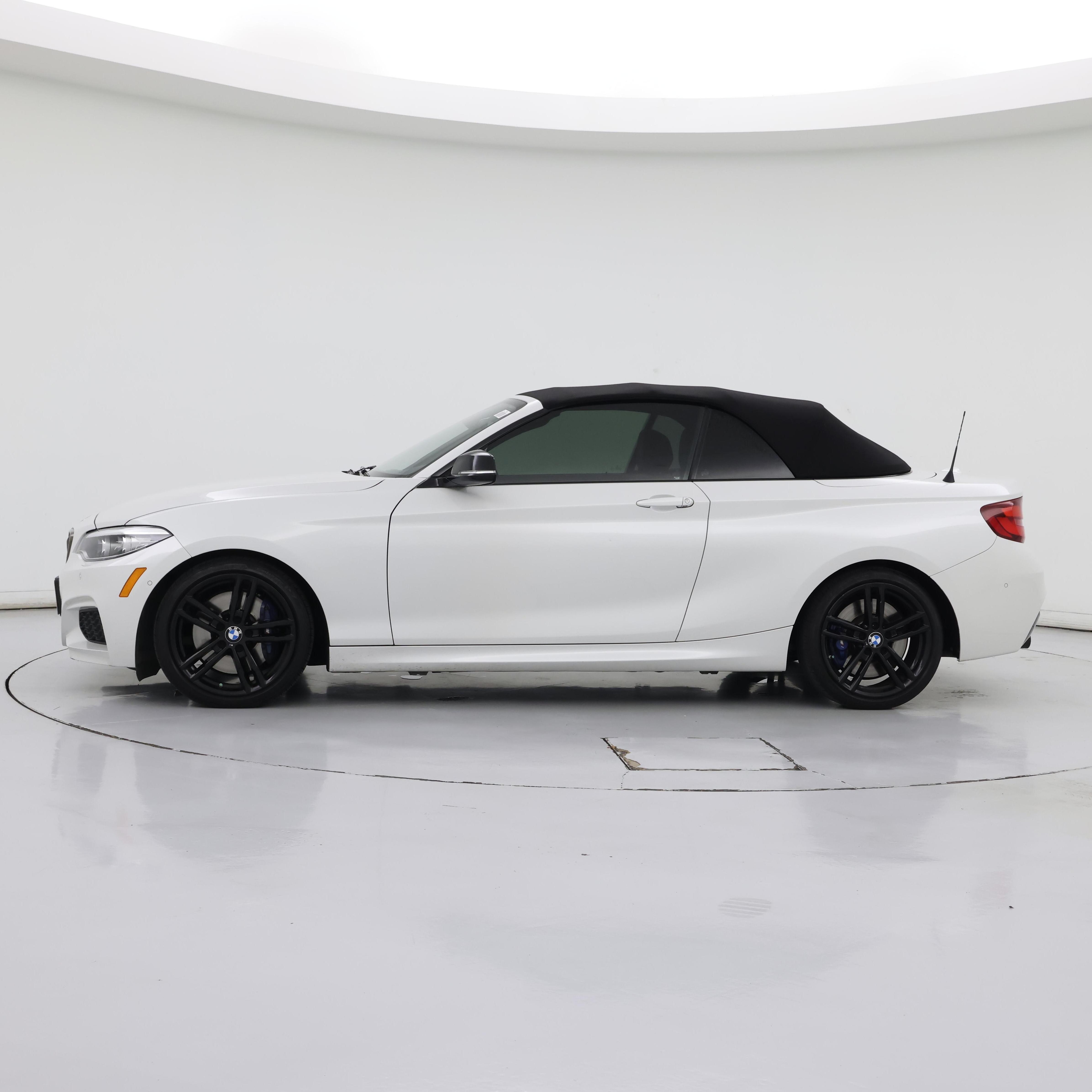 Thumbnail: 2020 BMW 2 Series - 3