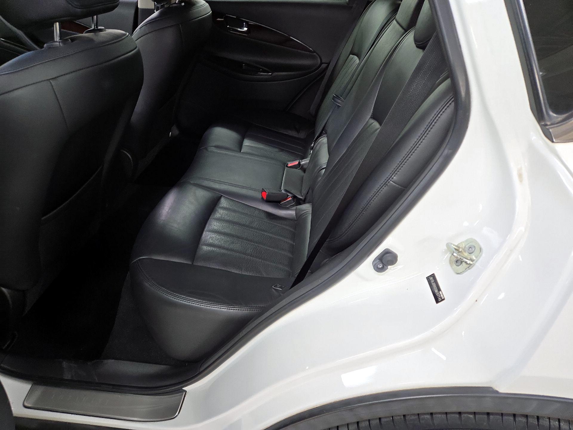 Thumbnail: 2016 INFINITI QX50 - 16