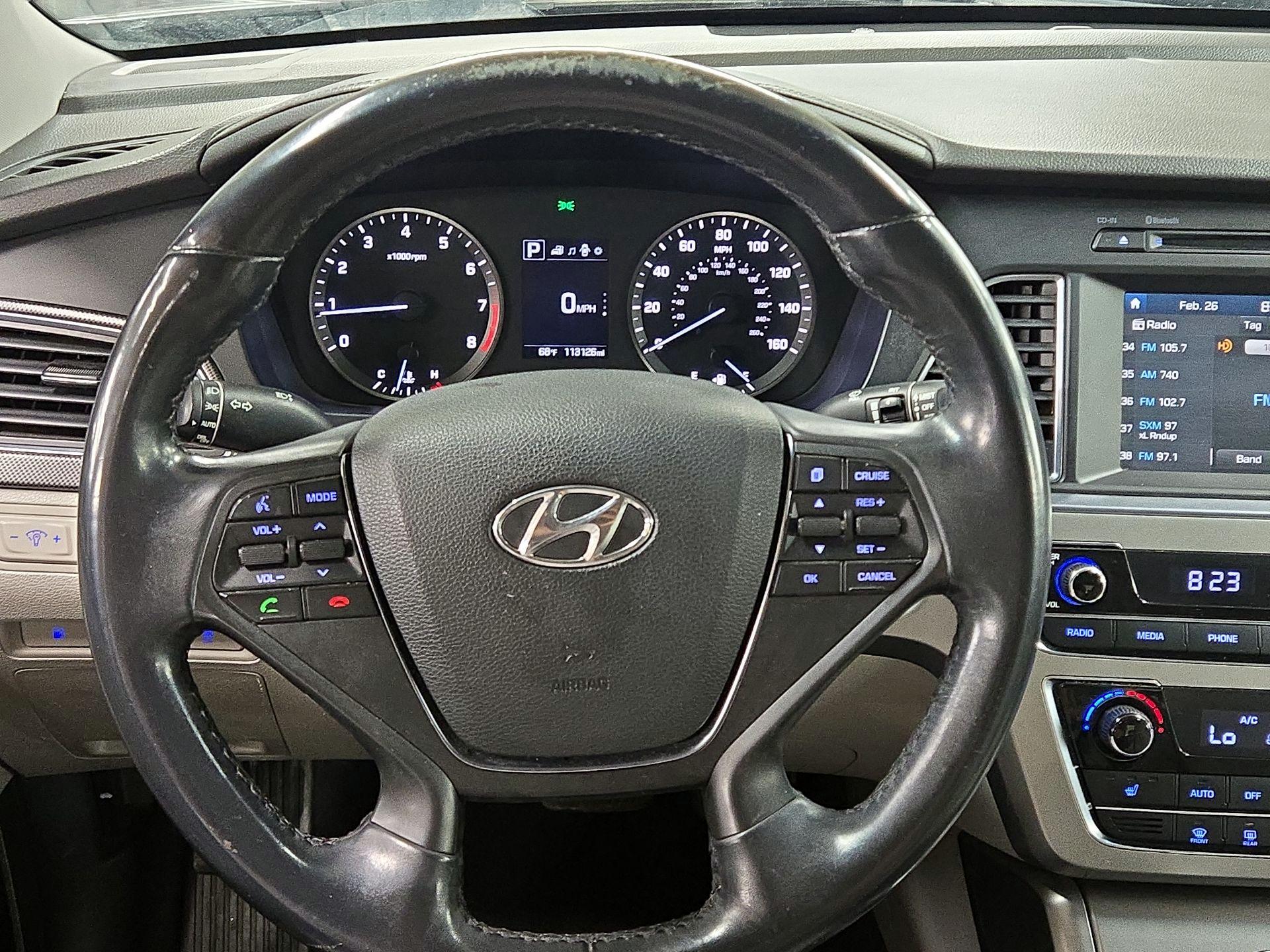 Thumbnail: 2016 Hyundai Sonata - 10