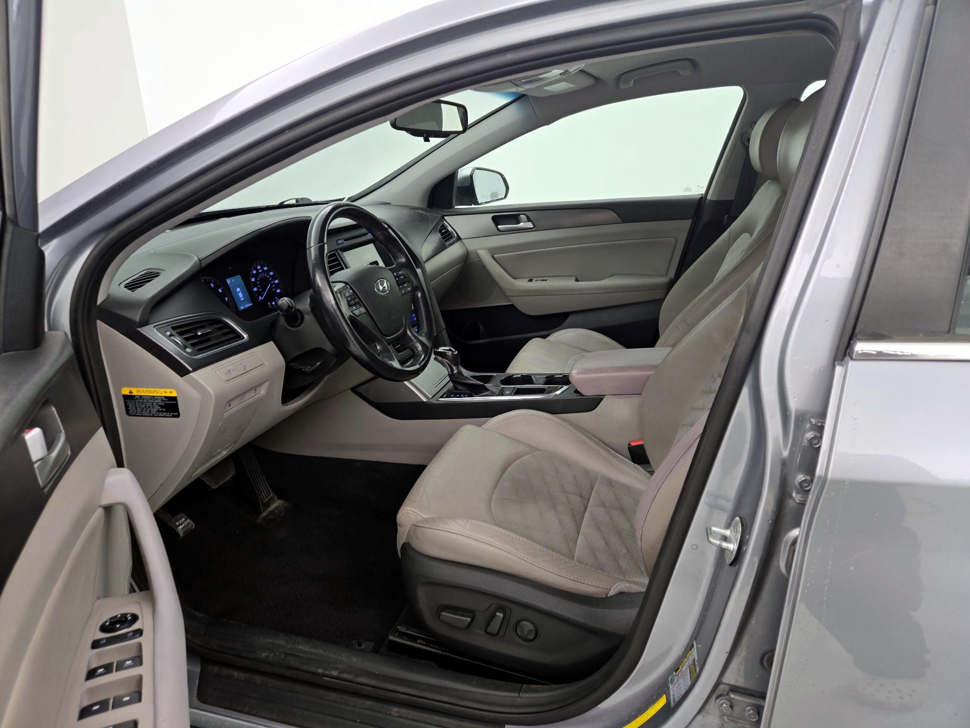 Thumbnail: 2016 Hyundai Sonata - 11