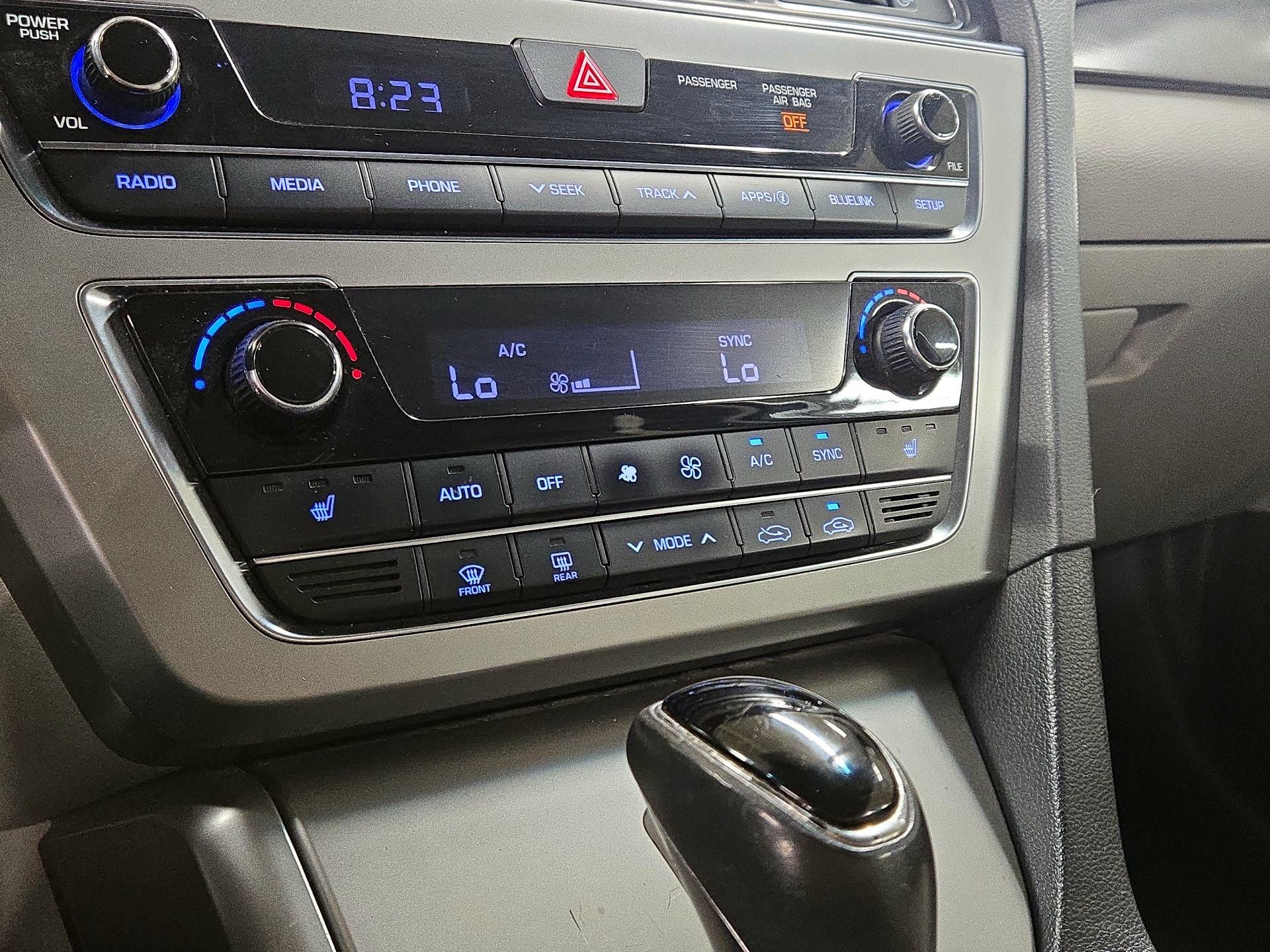 Thumbnail: 2016 Hyundai Sonata - 16