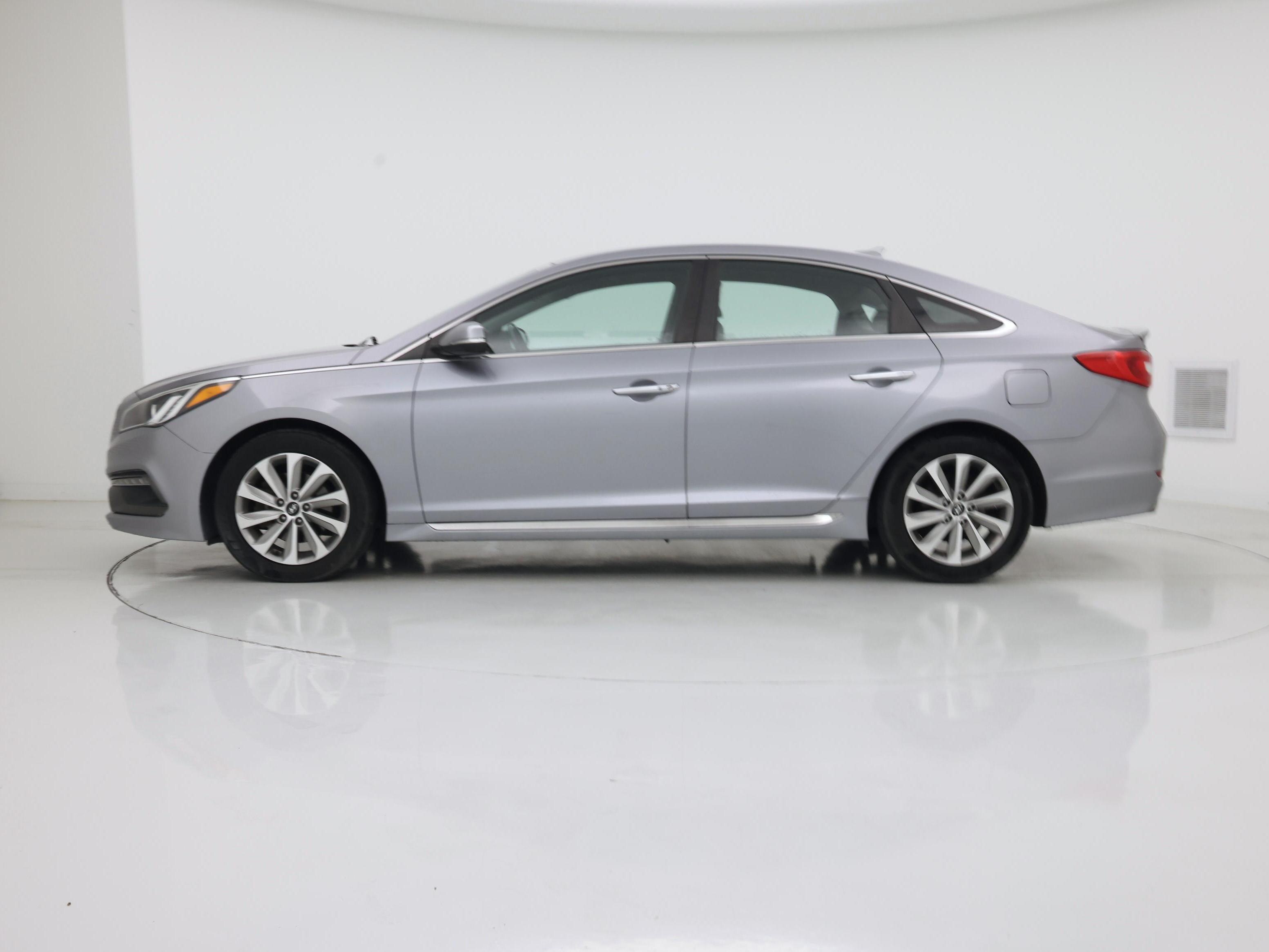Thumbnail: 2016 Hyundai Sonata - 3