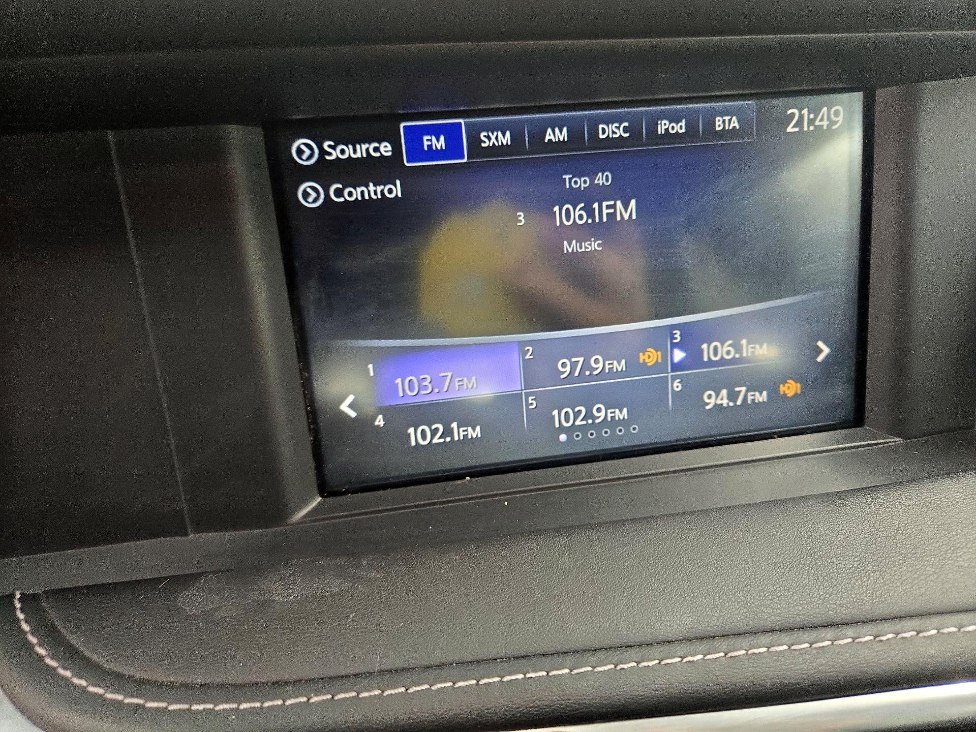 Thumbnail: 2017 INFINITI QX30 - 14