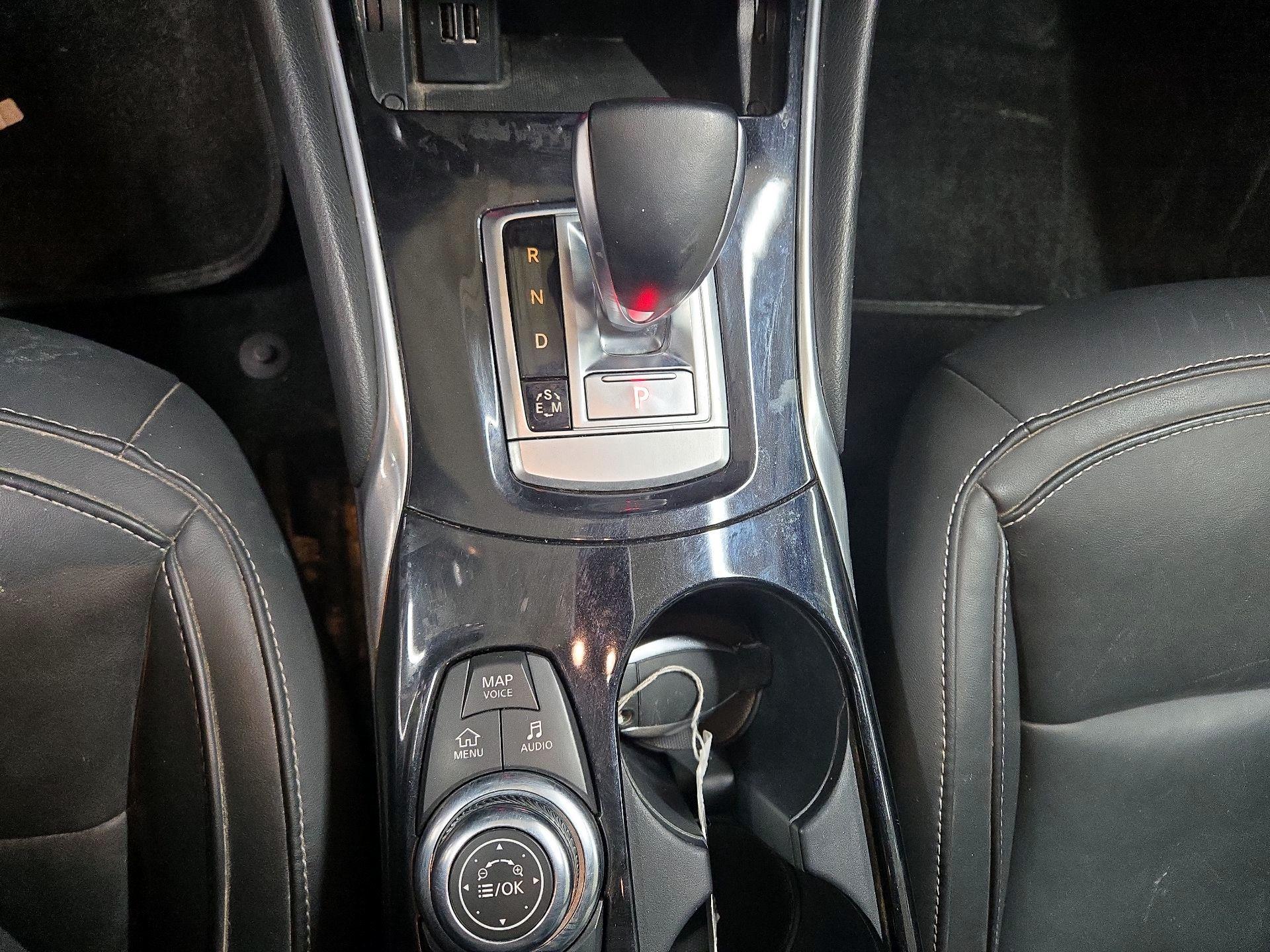 Thumbnail: 2017 INFINITI QX30 - 16