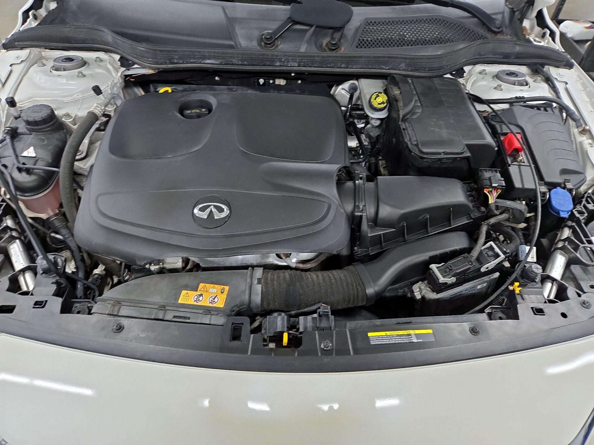 Thumbnail: 2017 INFINITI QX30 - 20